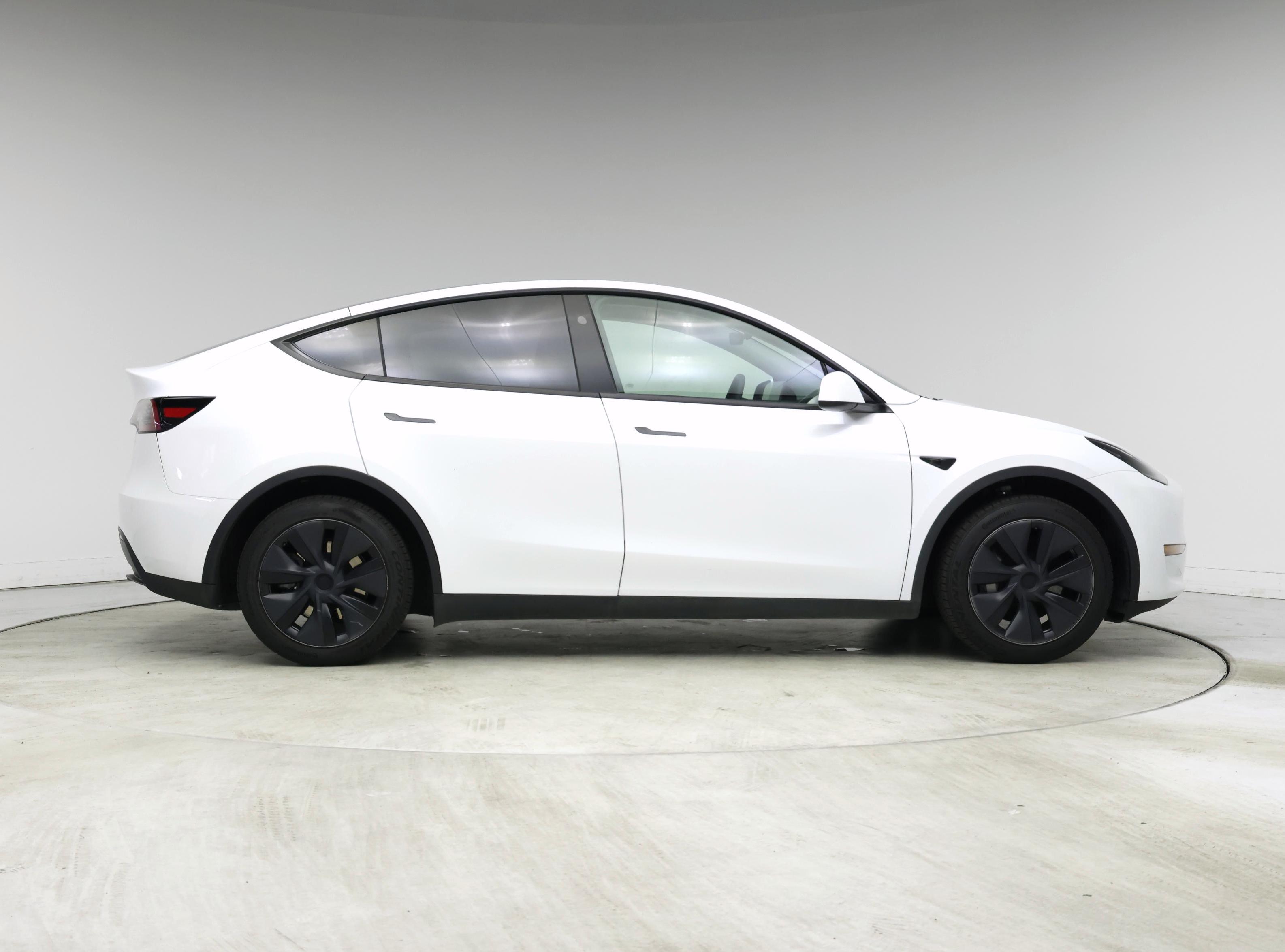 Thumbnail: 2024 Tesla Model Y - 7