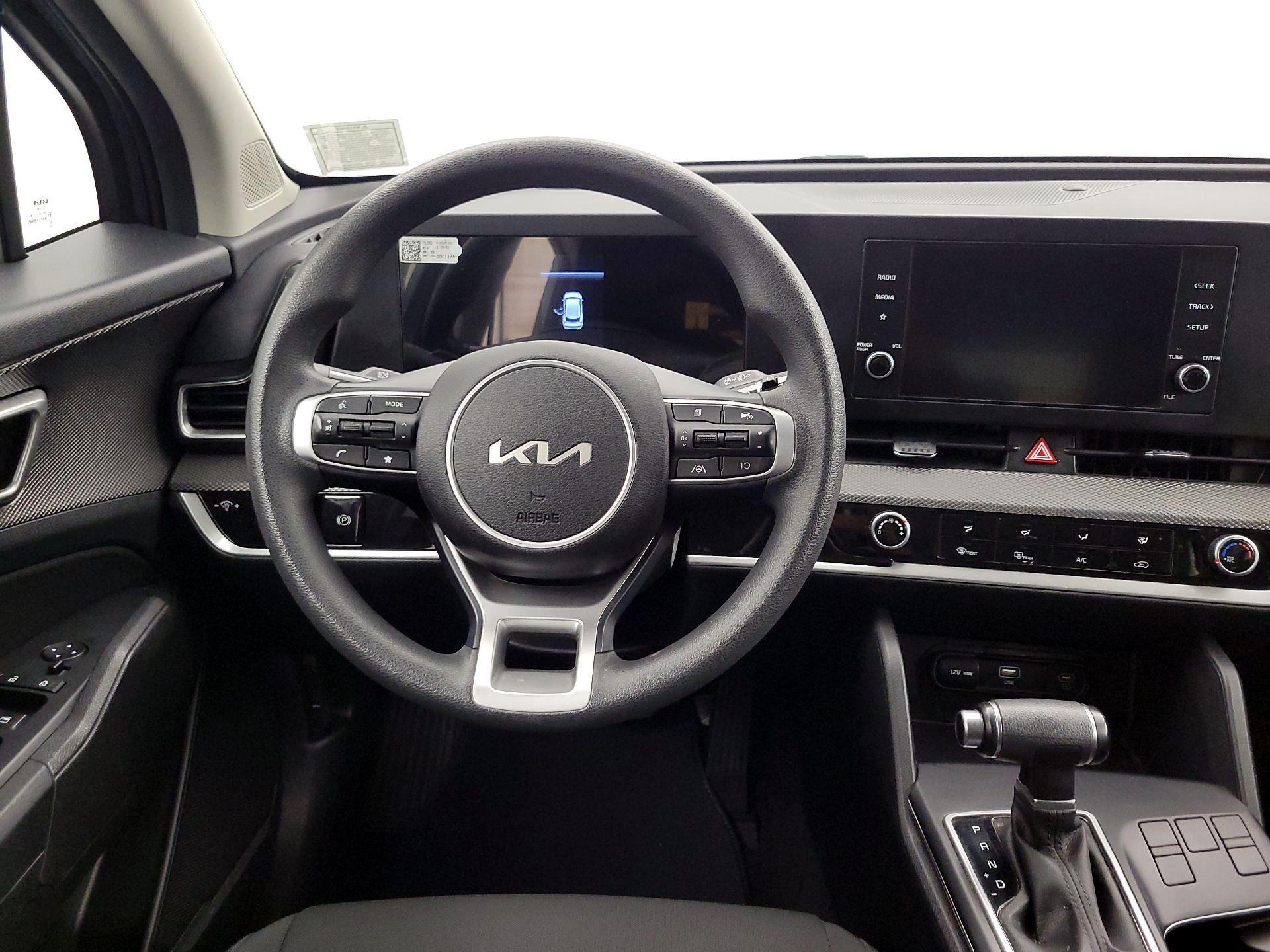 Thumbnail: 2023 Kia Sportage - 10