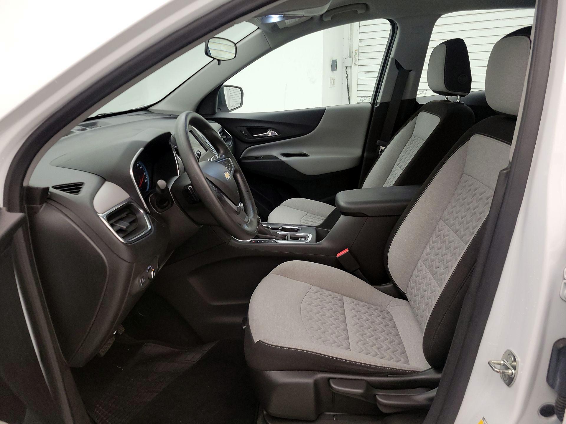 Thumbnail: 2022 Chevrolet Equinox - 11
