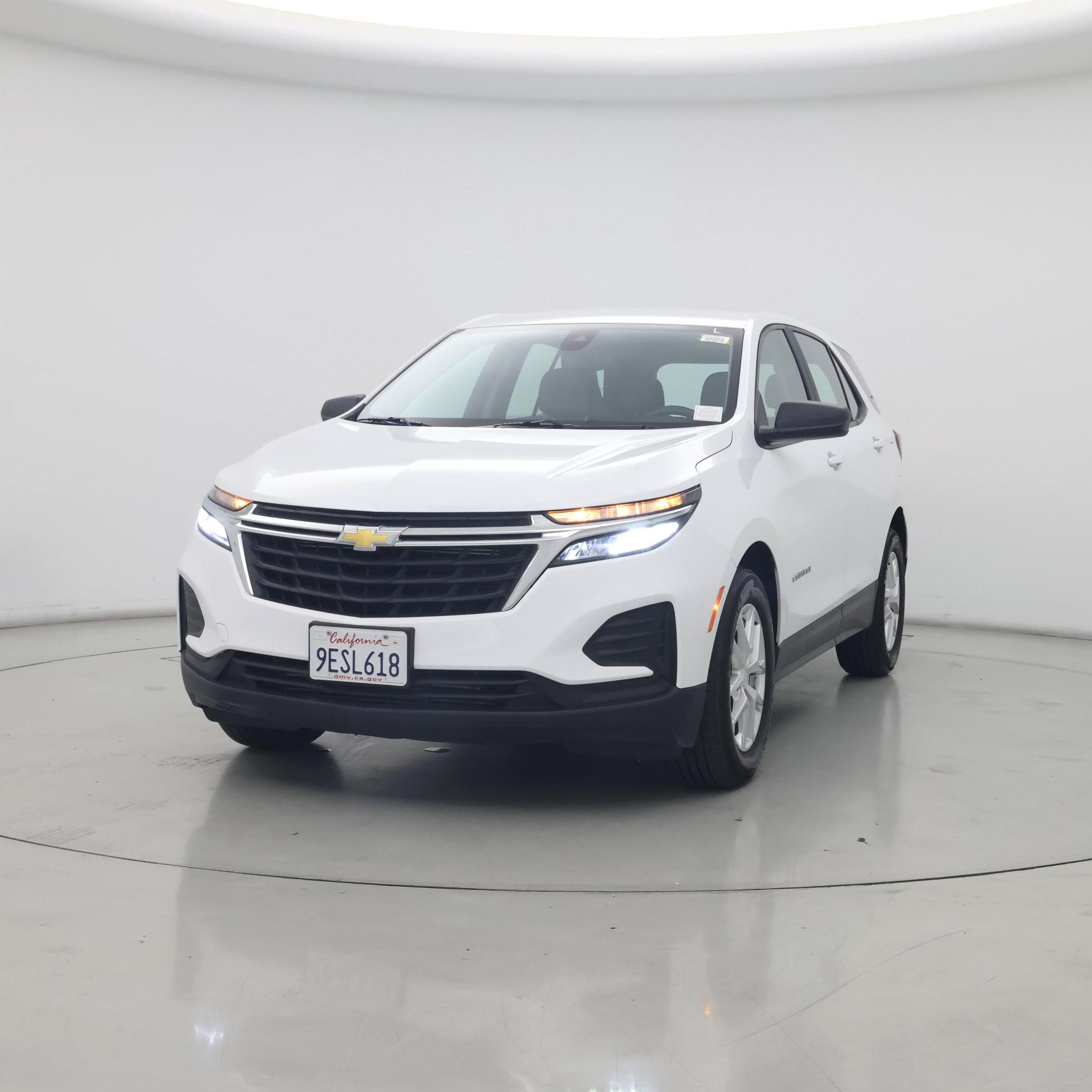 Thumbnail: 2022 Chevrolet Equinox - 4