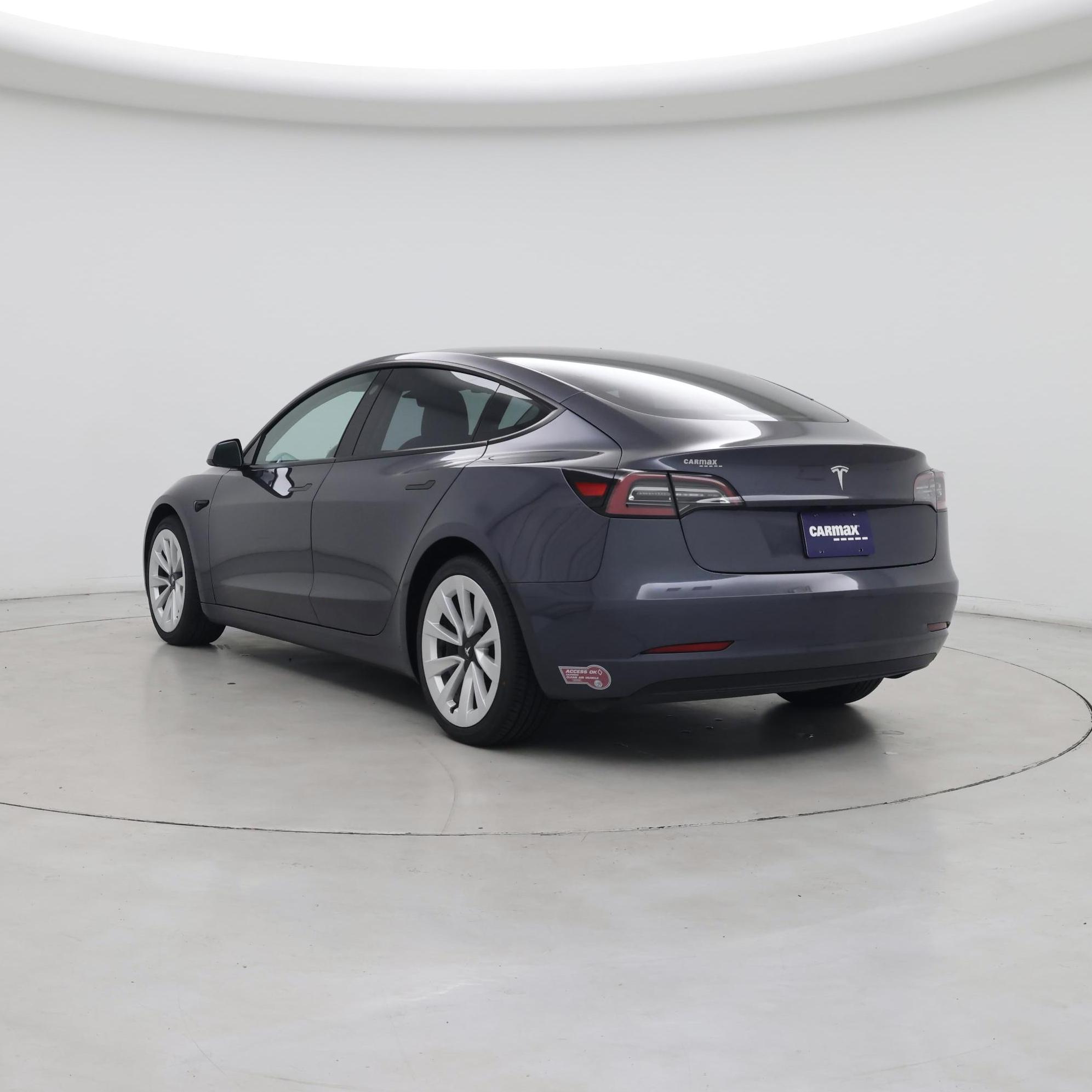 Thumbnail: 2023 Tesla Model 3 - 2