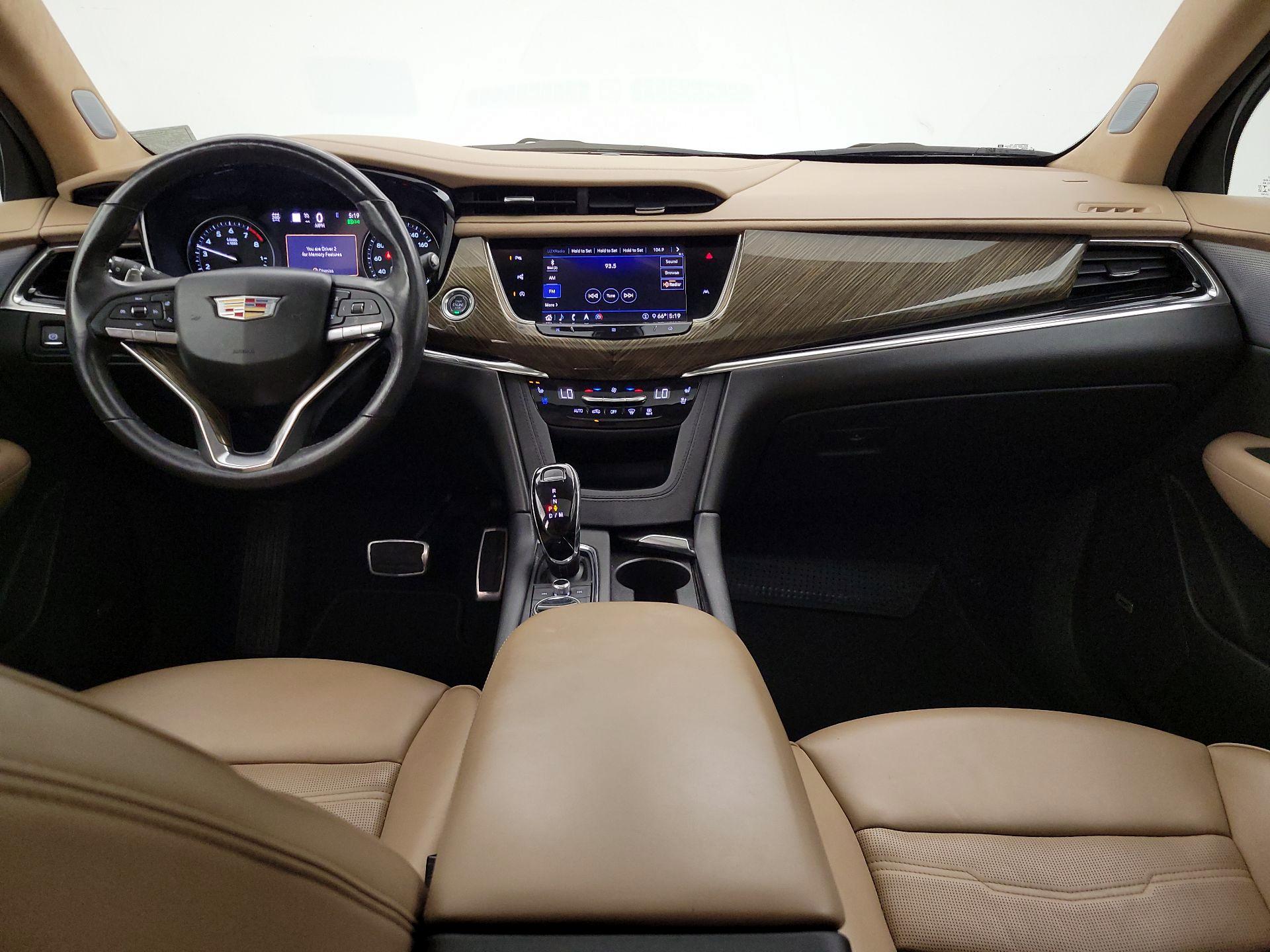 Thumbnail: 2020 Cadillac XT6 - 9