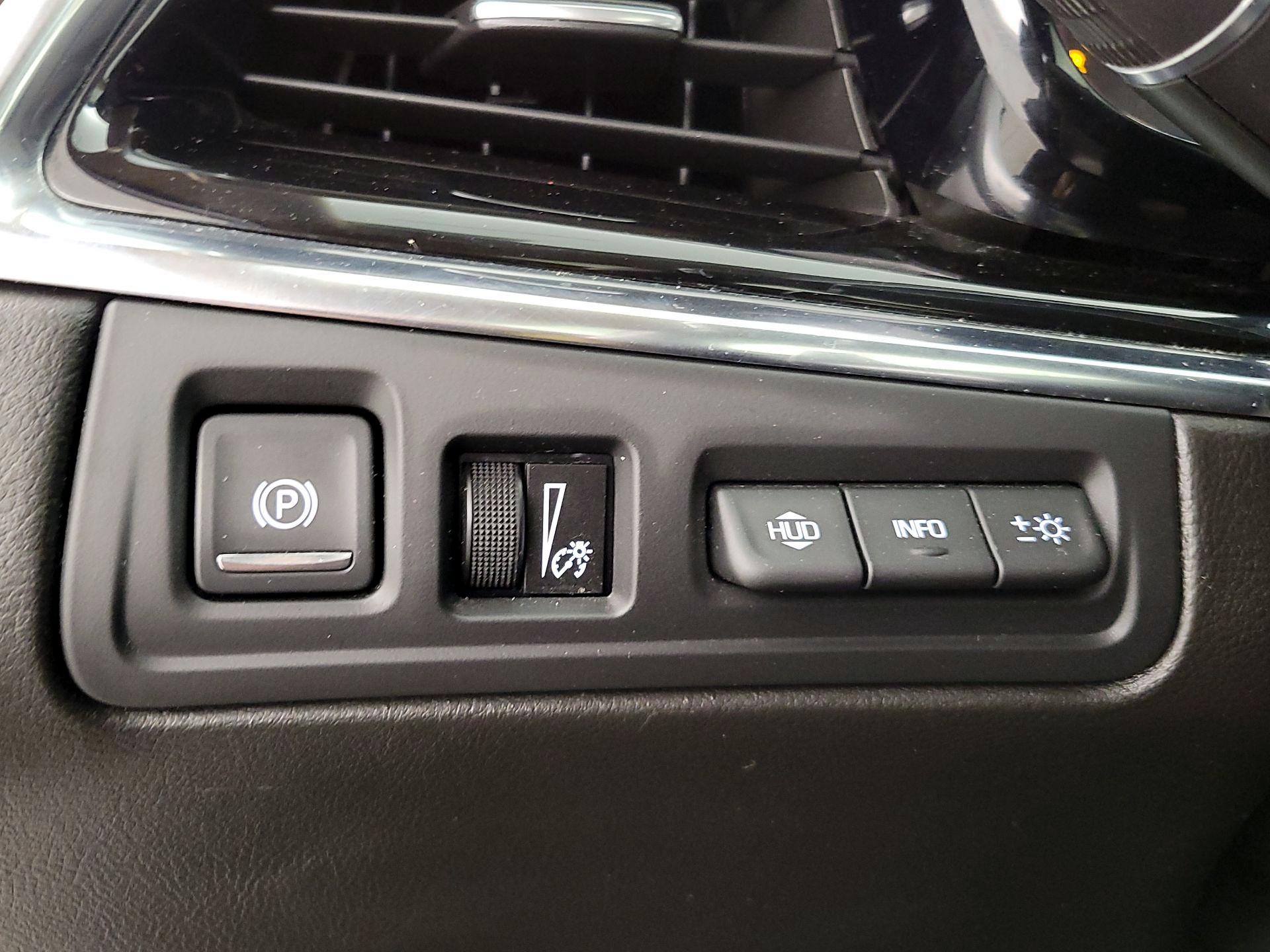 Thumbnail: 2020 Cadillac XT6 - 13