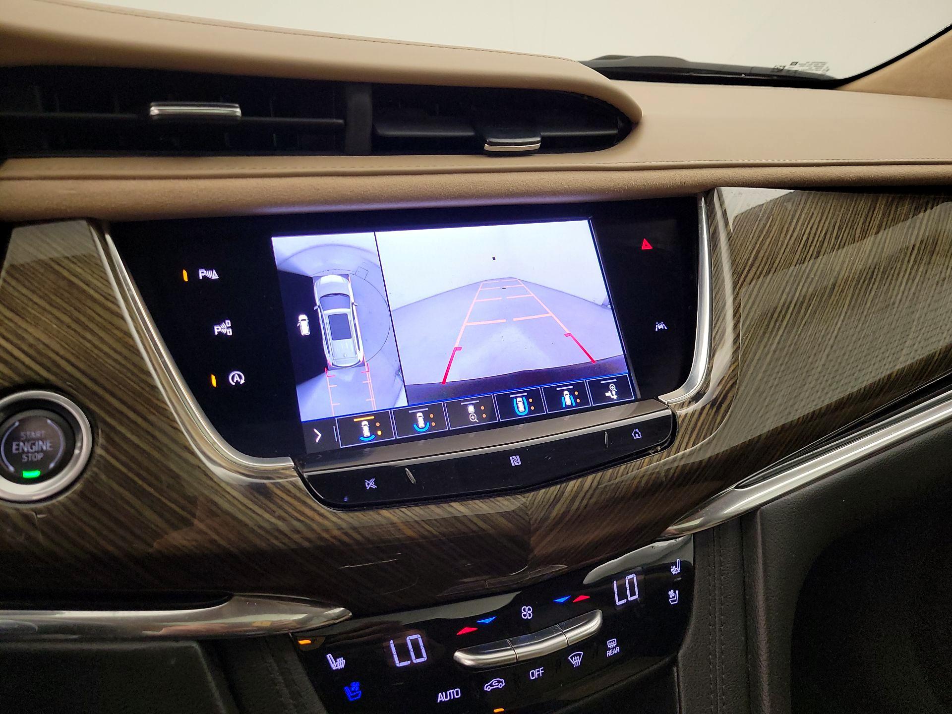 Thumbnail: 2020 Cadillac XT6 - 14