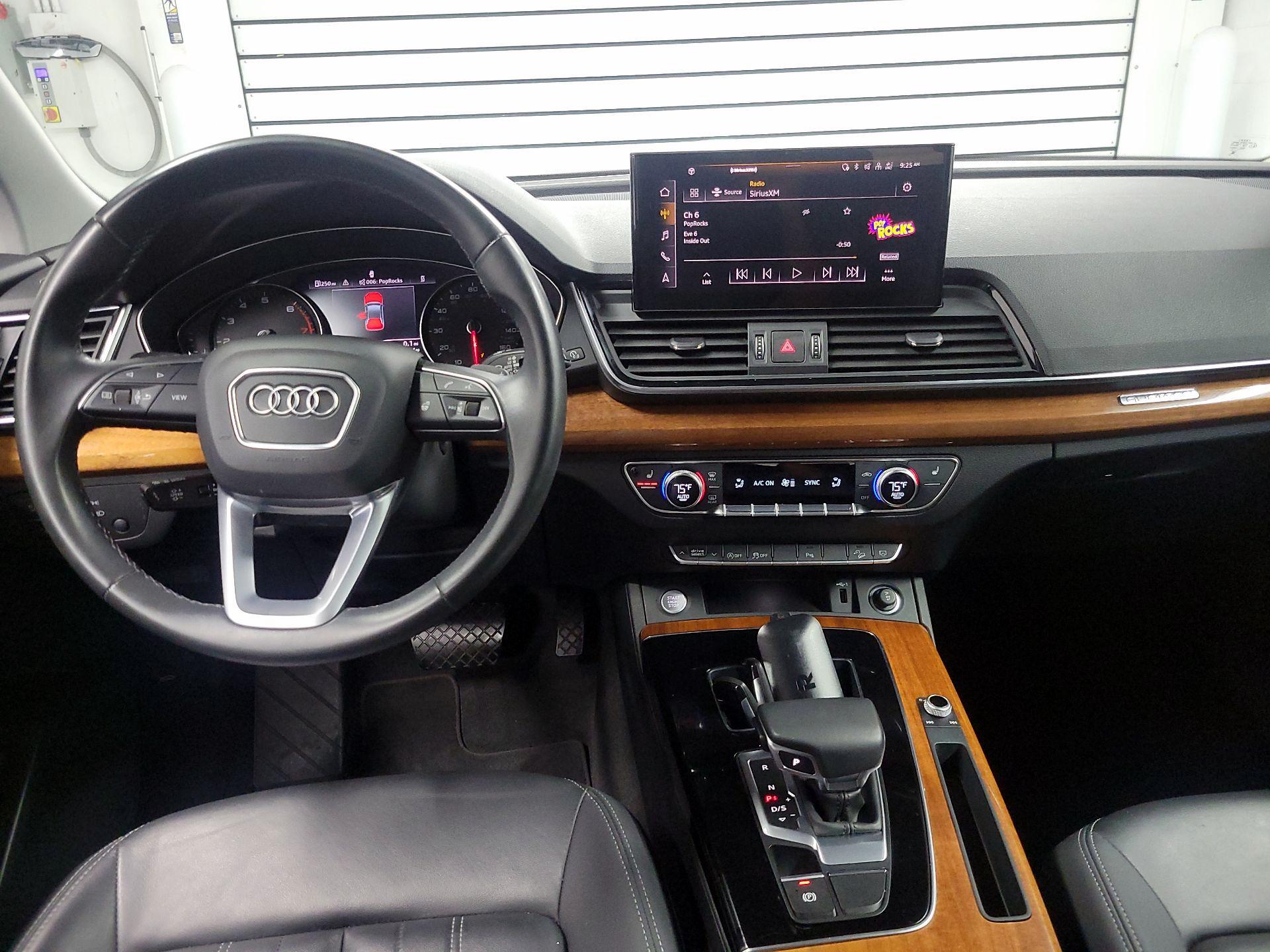 Thumbnail: 2023 Audi Q5 - 9