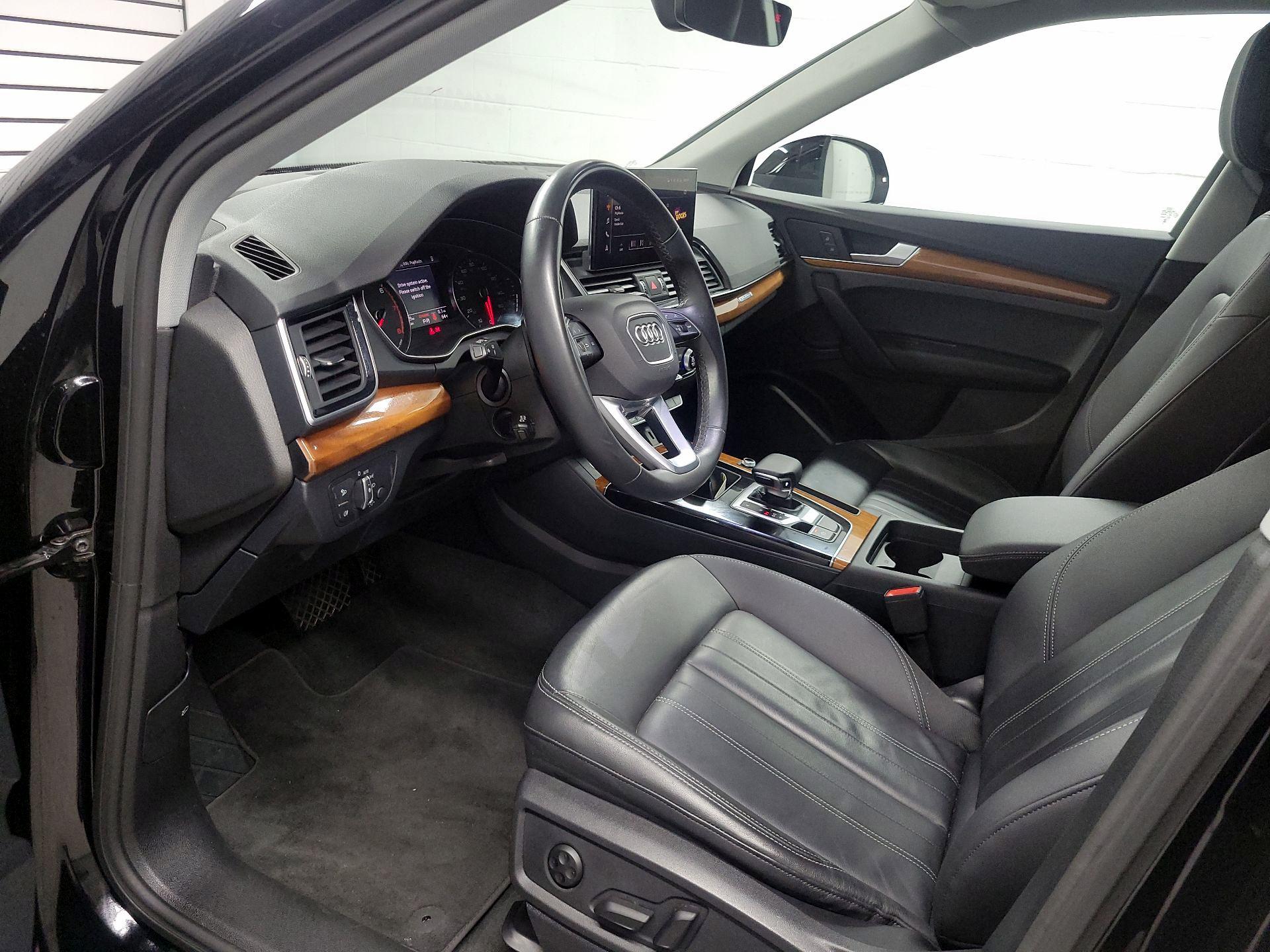 Thumbnail: 2023 Audi Q5 - 11