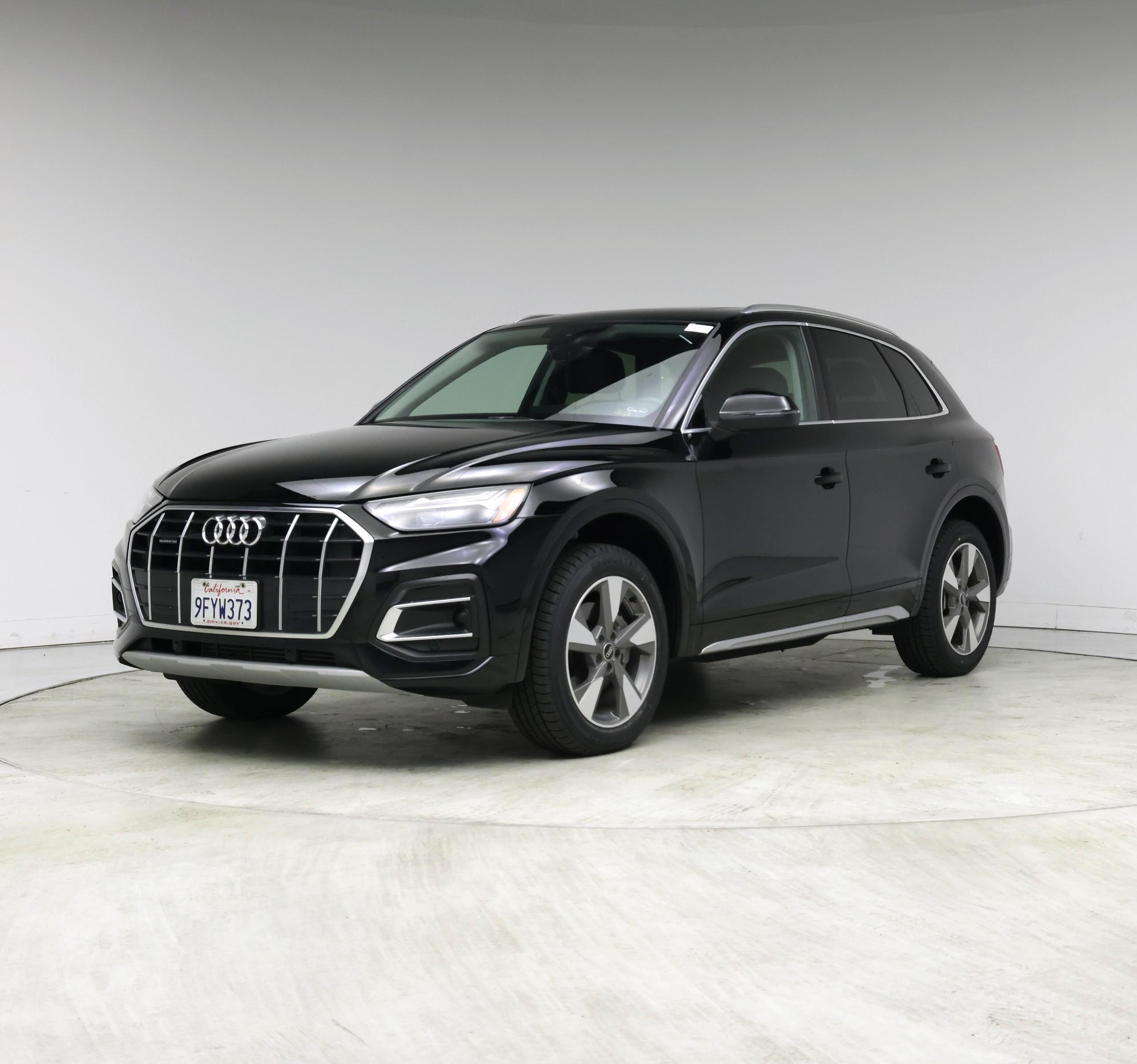 Thumbnail: 2023 Audi Q5 - 4