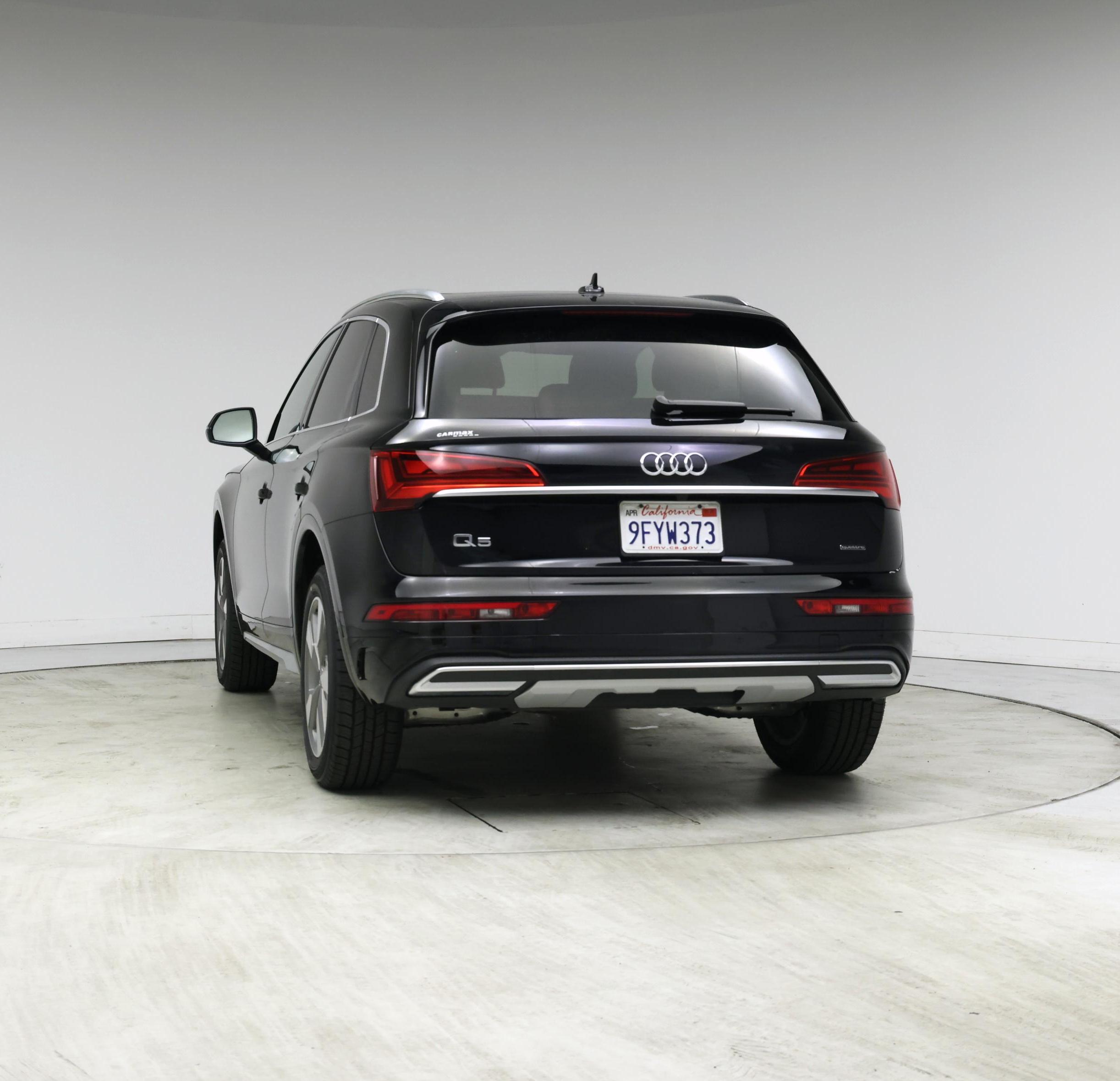 Thumbnail: 2023 Audi Q5 - 6