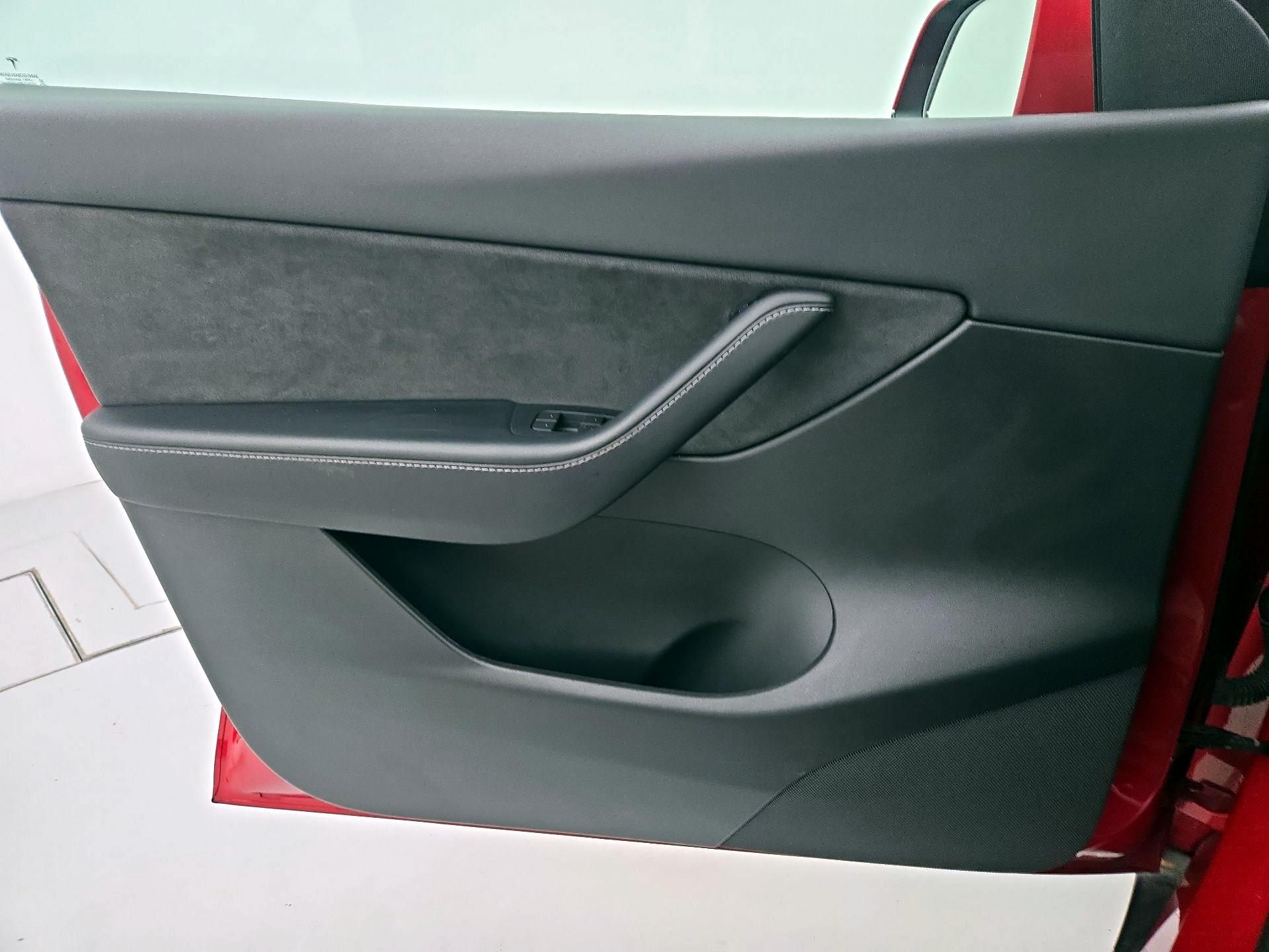 Thumbnail: 2022 Tesla Model Y - 12
