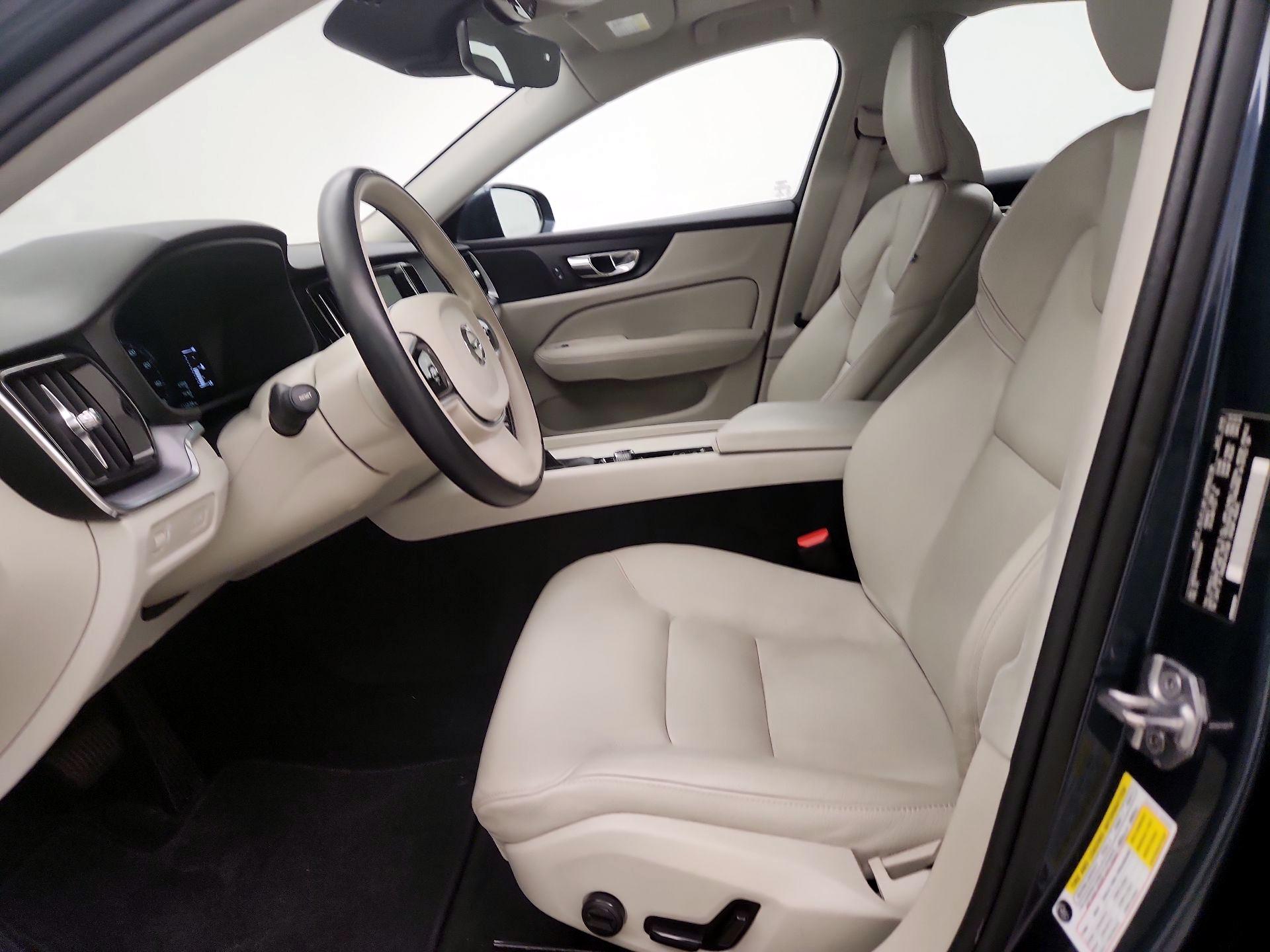 Thumbnail: 2019 Volvo S60 - 11