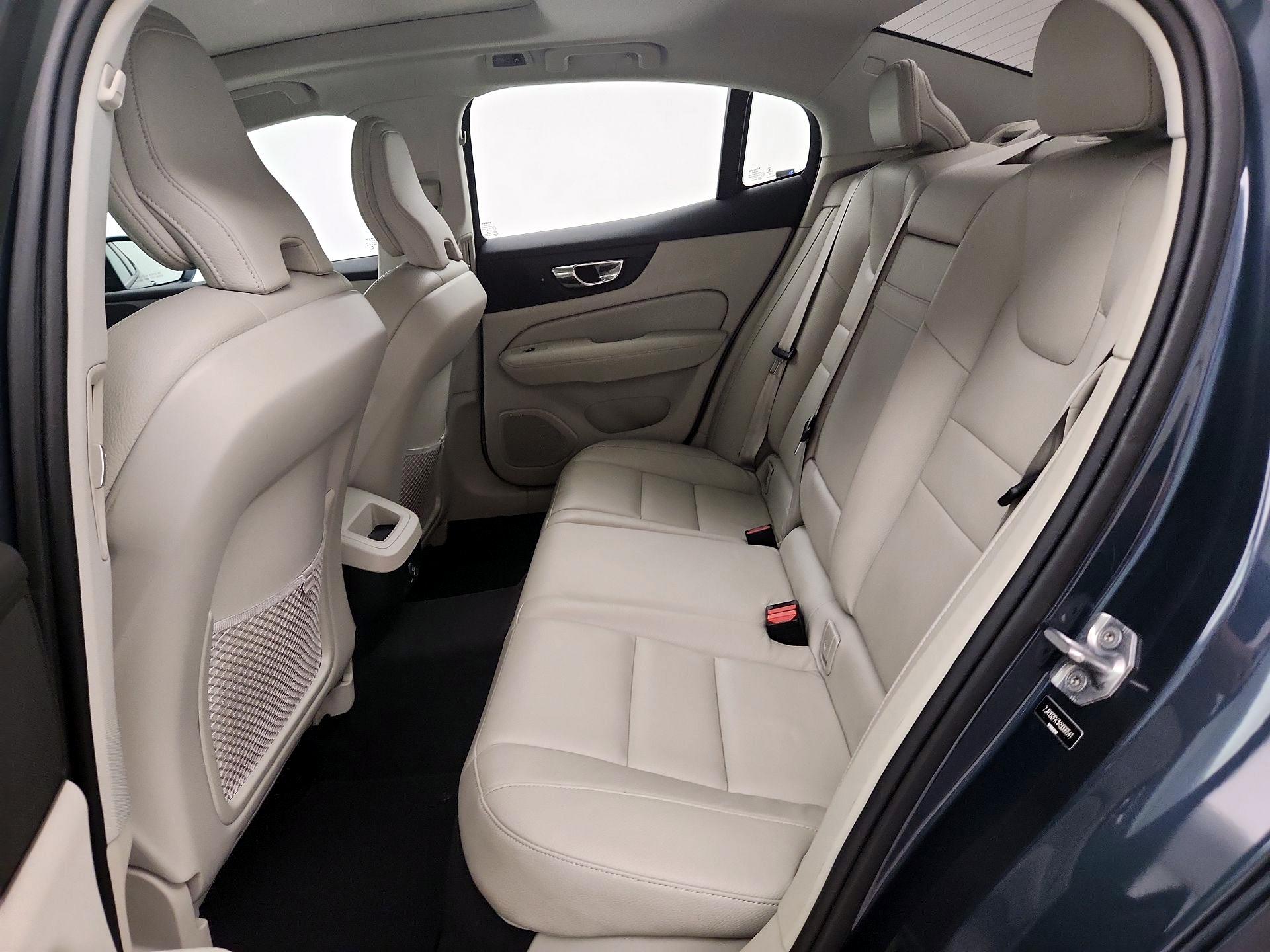 Thumbnail: 2019 Volvo S60 - 20