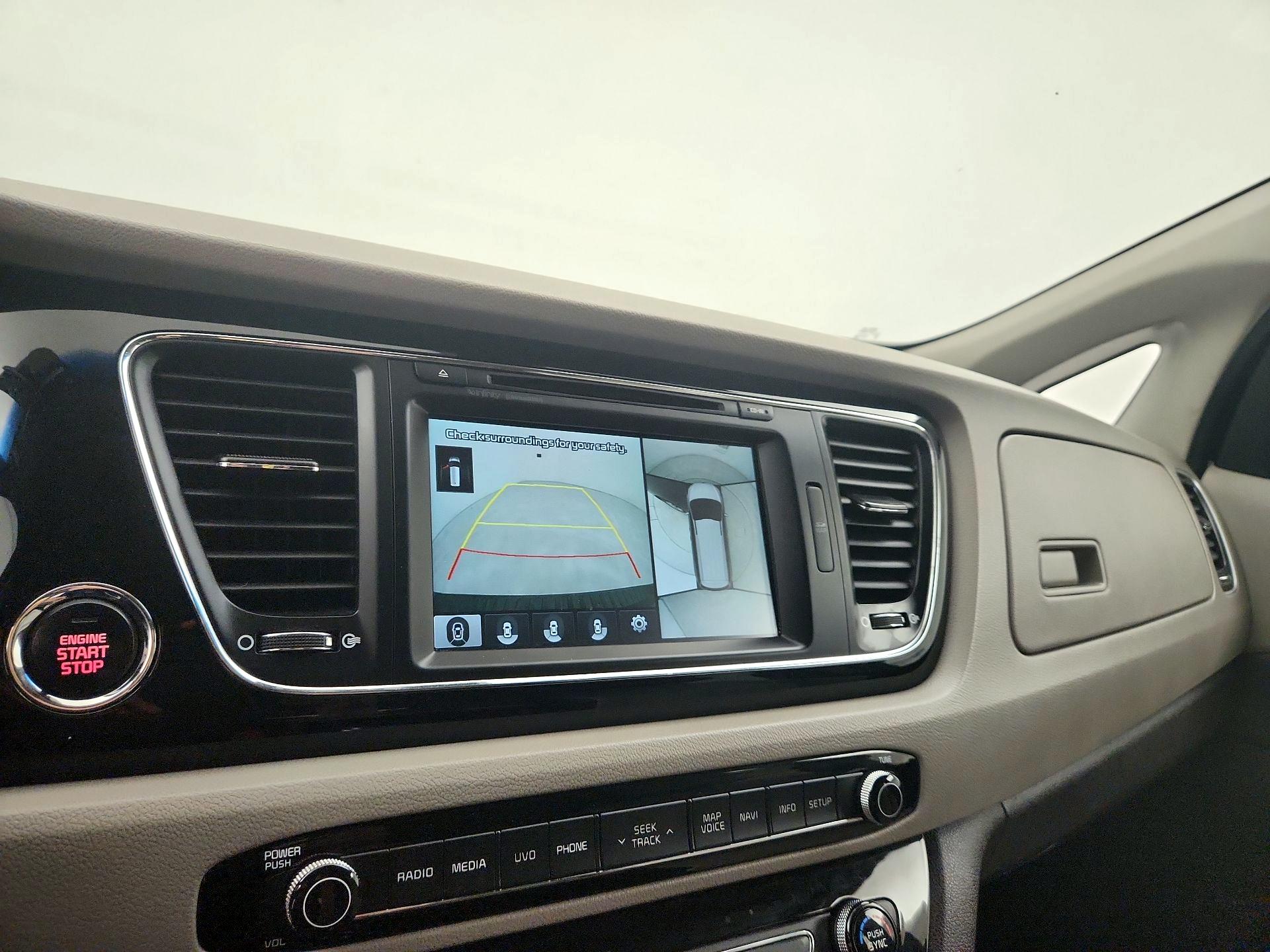 Thumbnail: 2018 Kia Sedona - 15