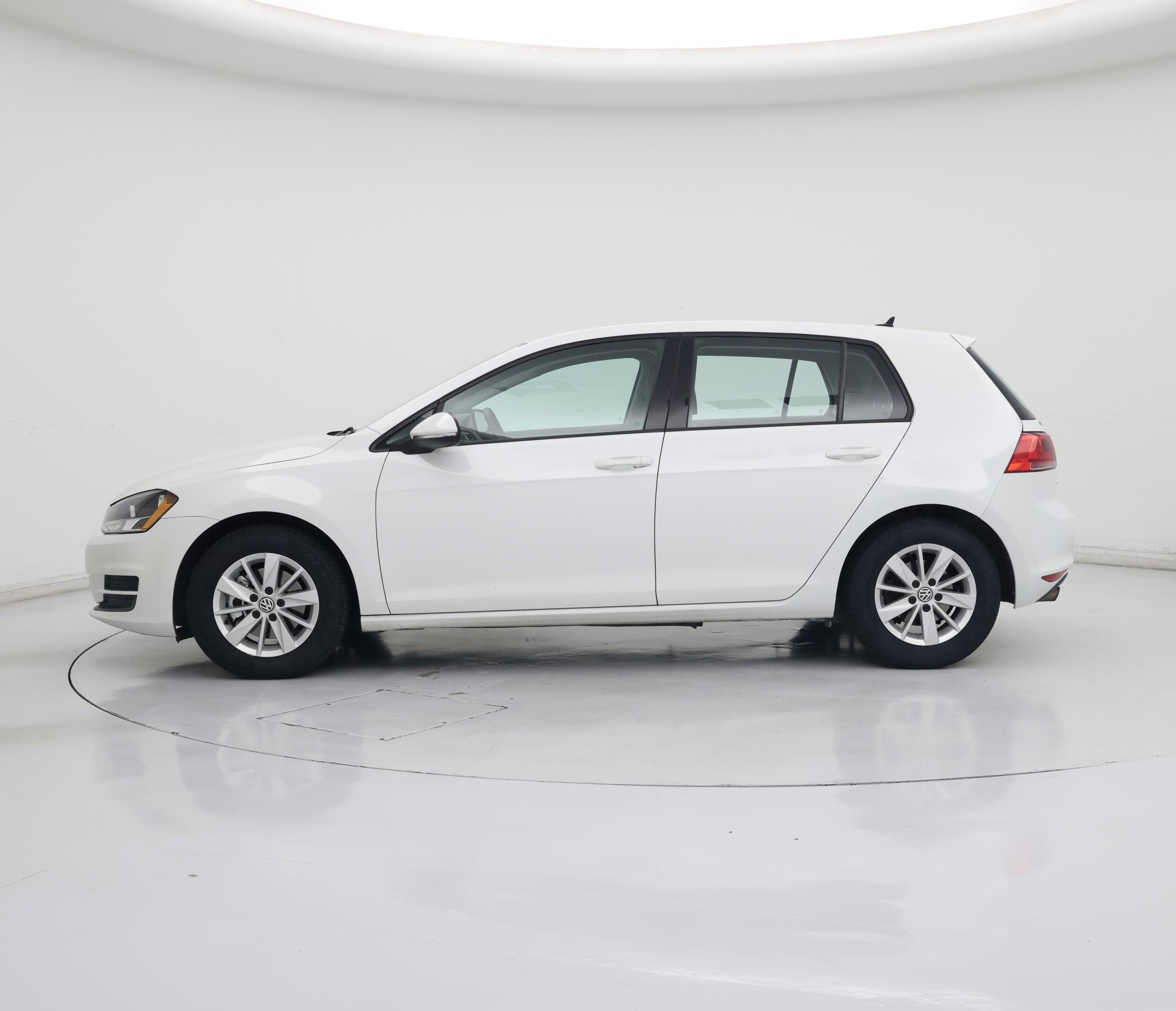 Thumbnail: 2015 Volkswagen Golf - 3