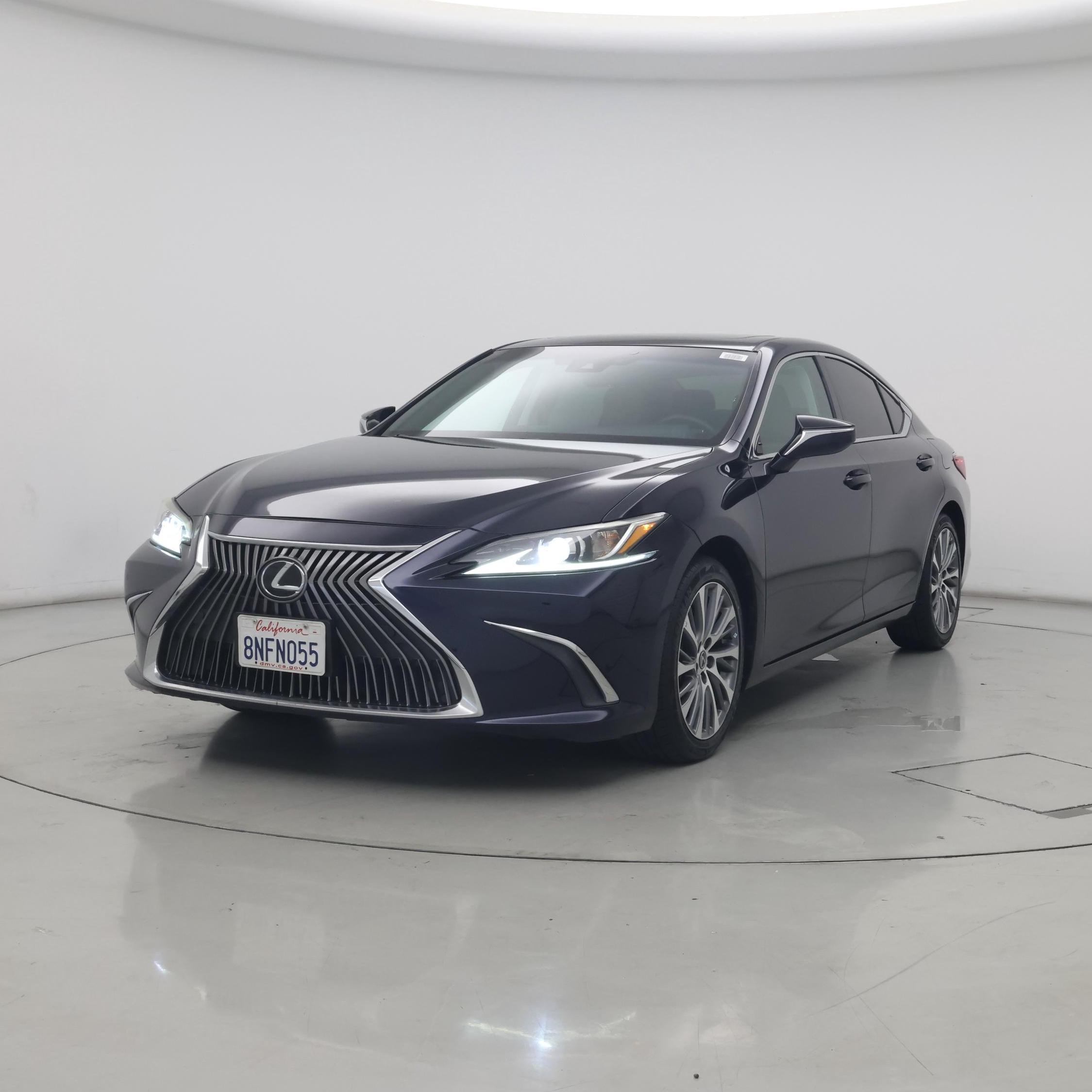 Thumbnail: 2020 Lexus ES - 4