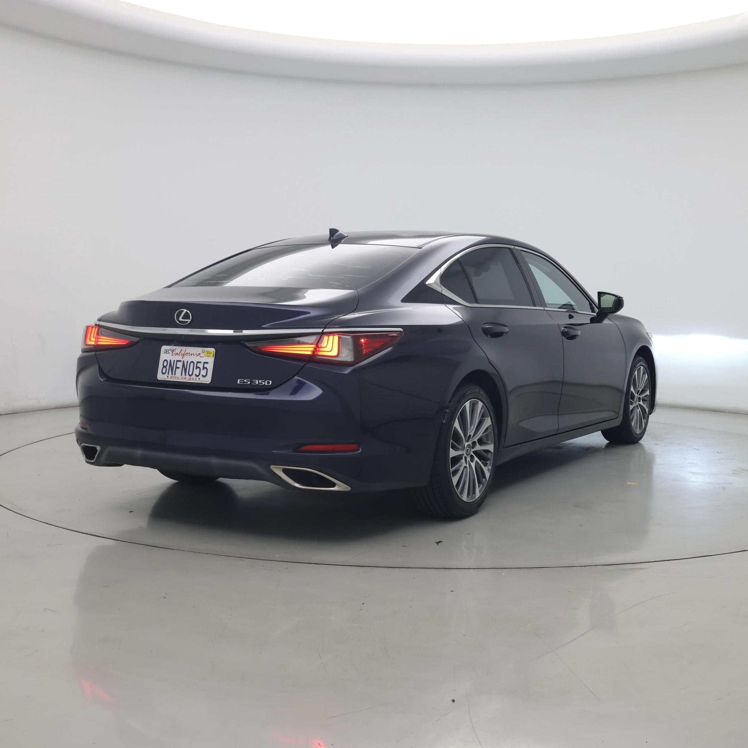 Thumbnail: 2020 Lexus ES - 8