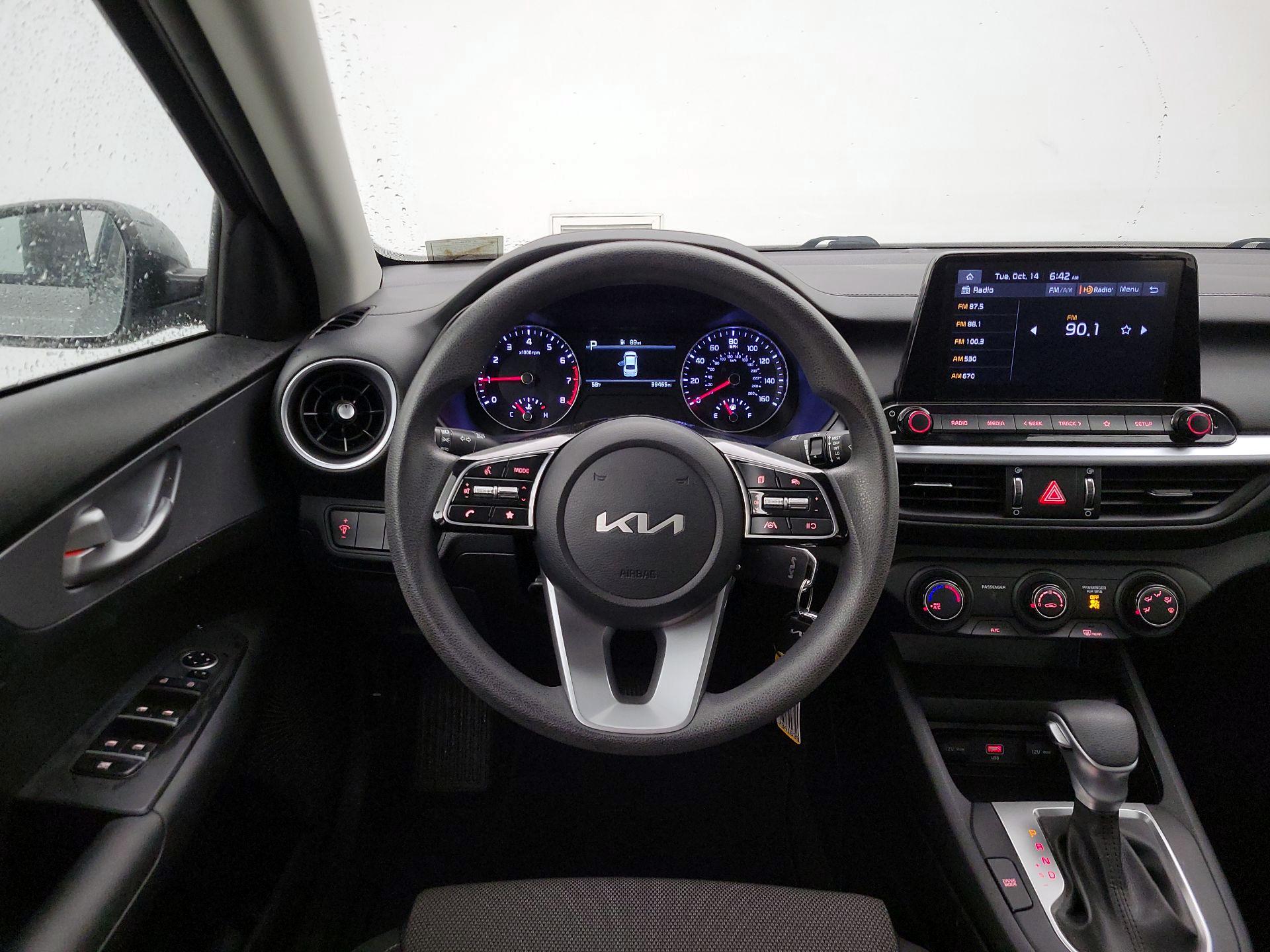 Thumbnail: 2022 Kia Forte - 10