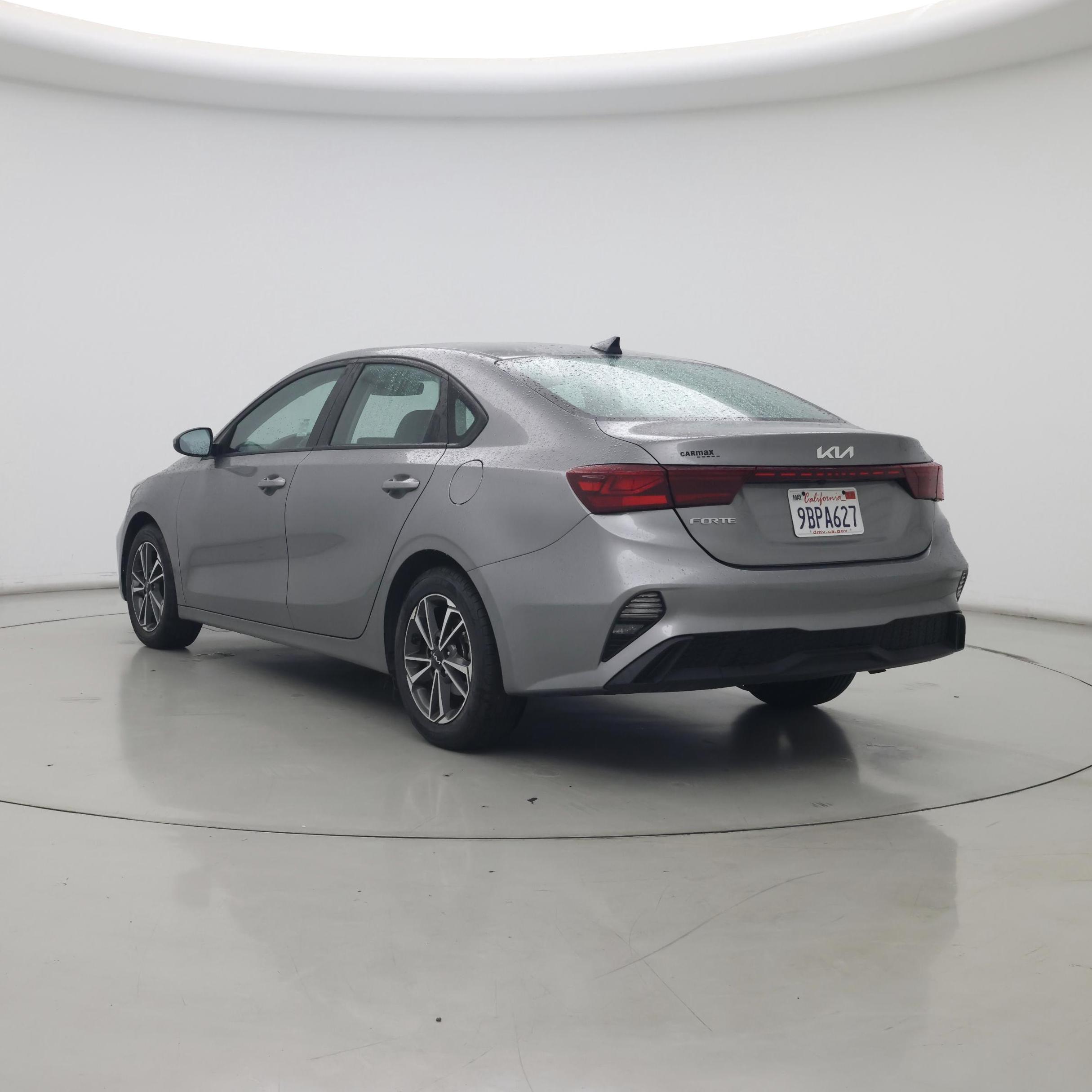 Thumbnail: 2022 Kia Forte - 2