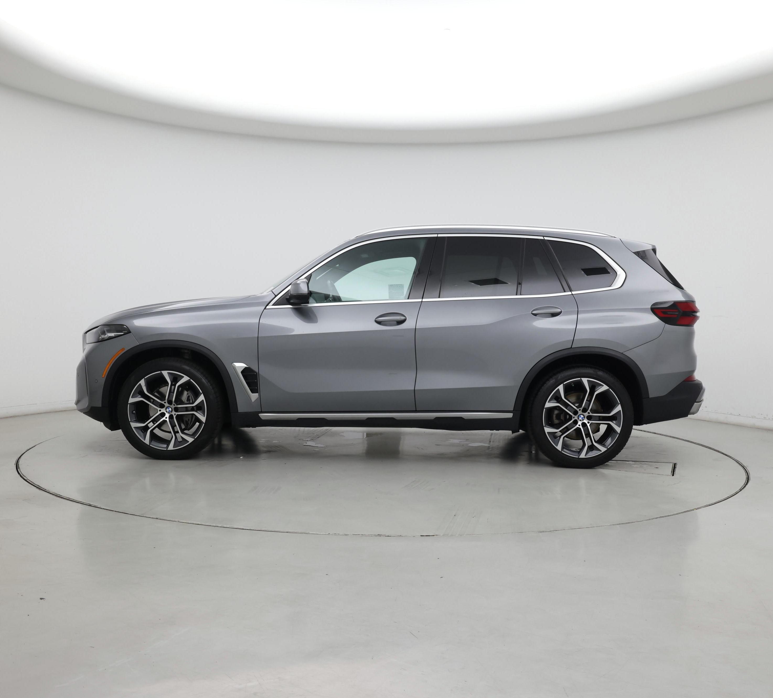 Thumbnail: 2024 BMW X5 - 3