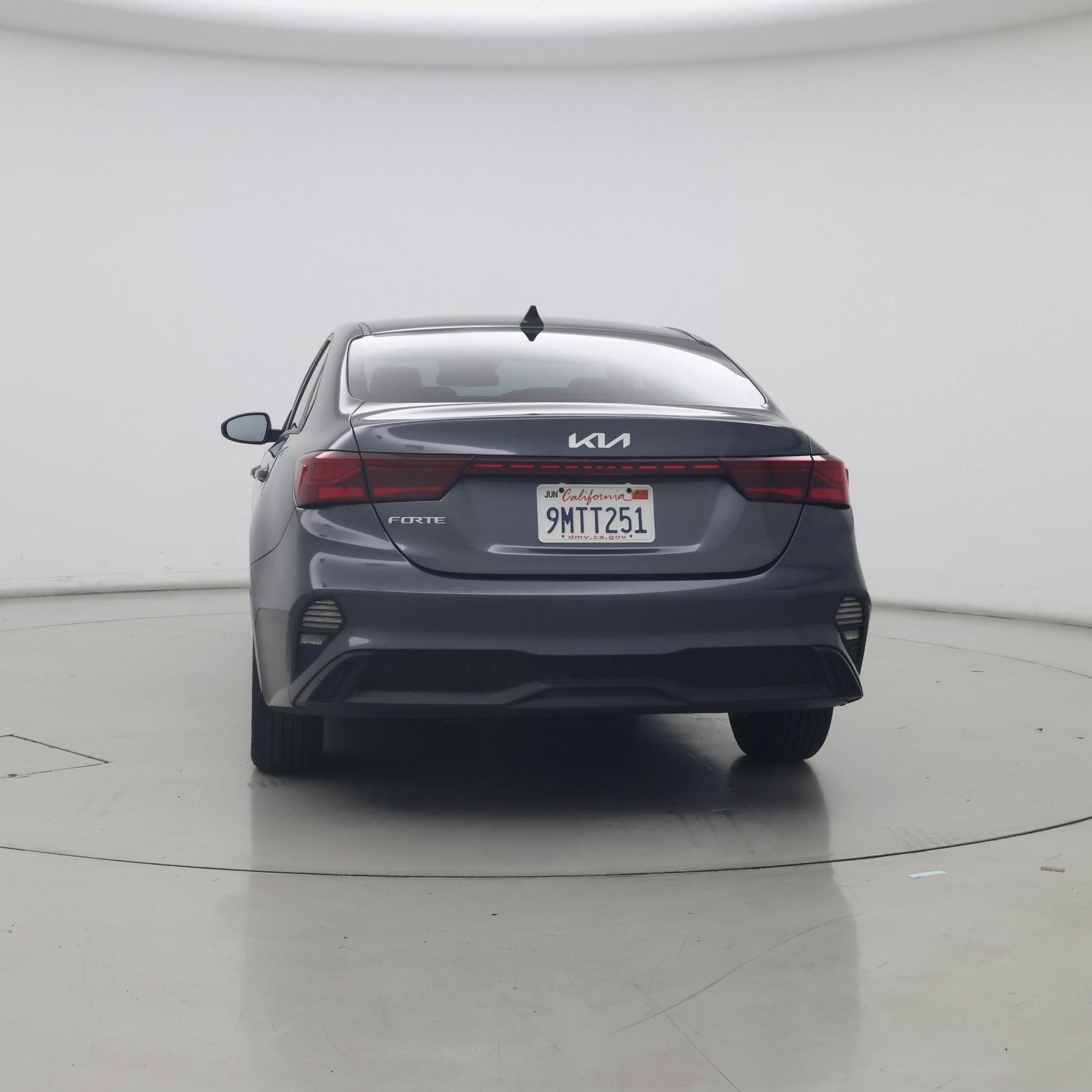 Thumbnail: 2024 Kia Forte - 6