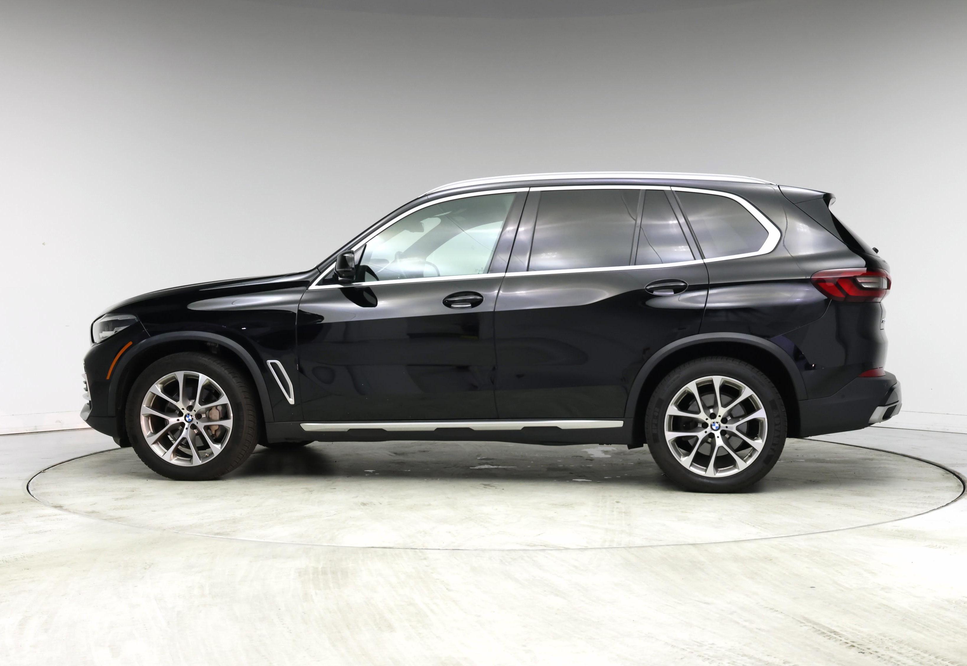 Thumbnail: 2022 BMW X5 - 3