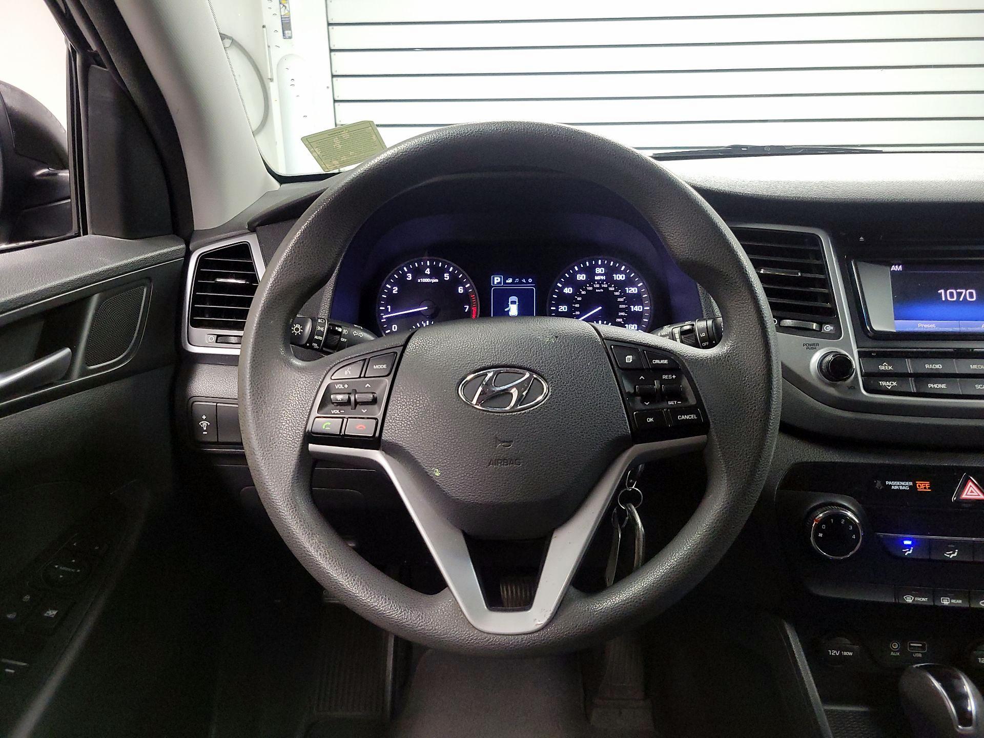Thumbnail: 2017 Hyundai Tucson - 10