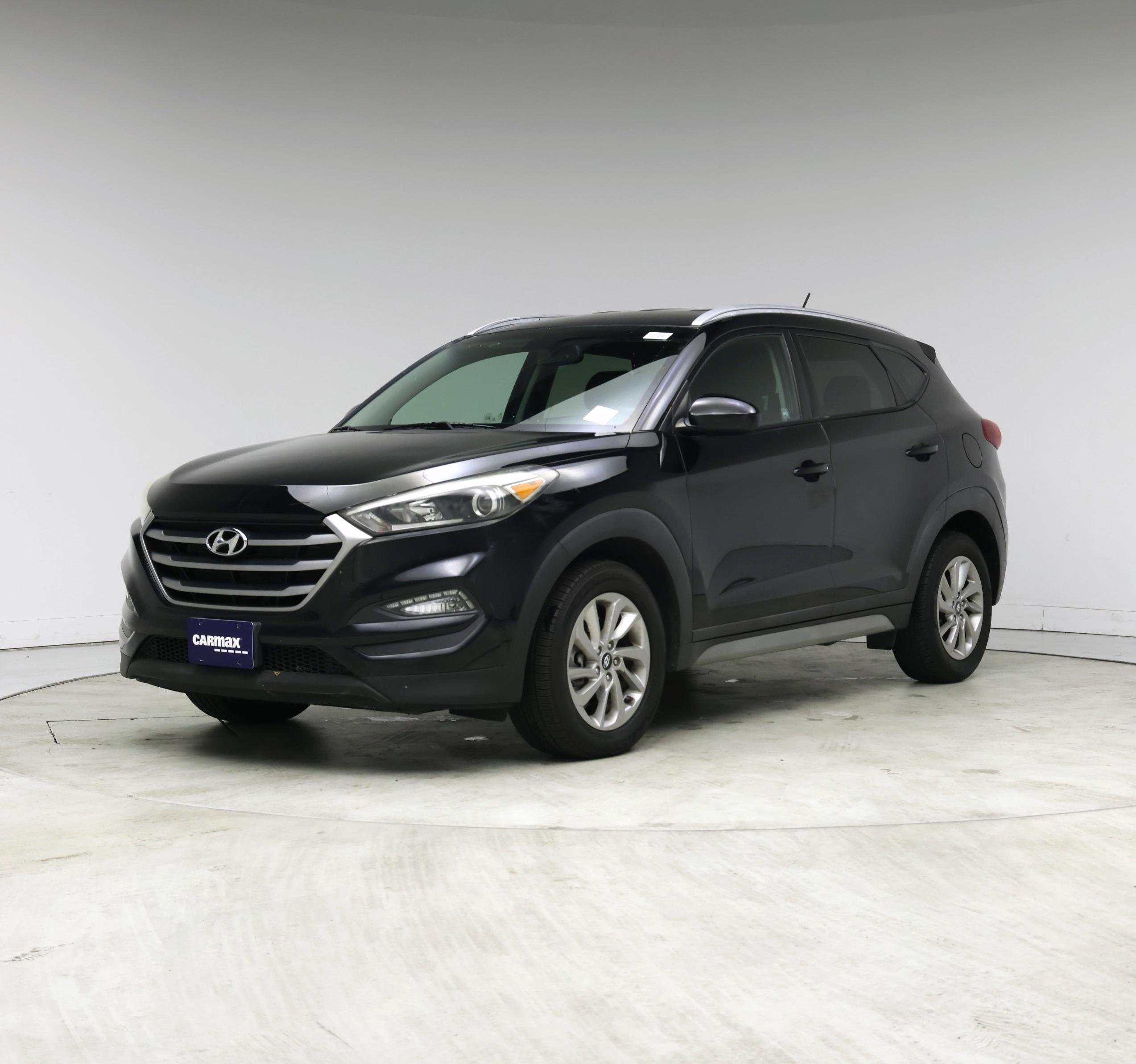 Thumbnail: 2017 Hyundai Tucson - 4