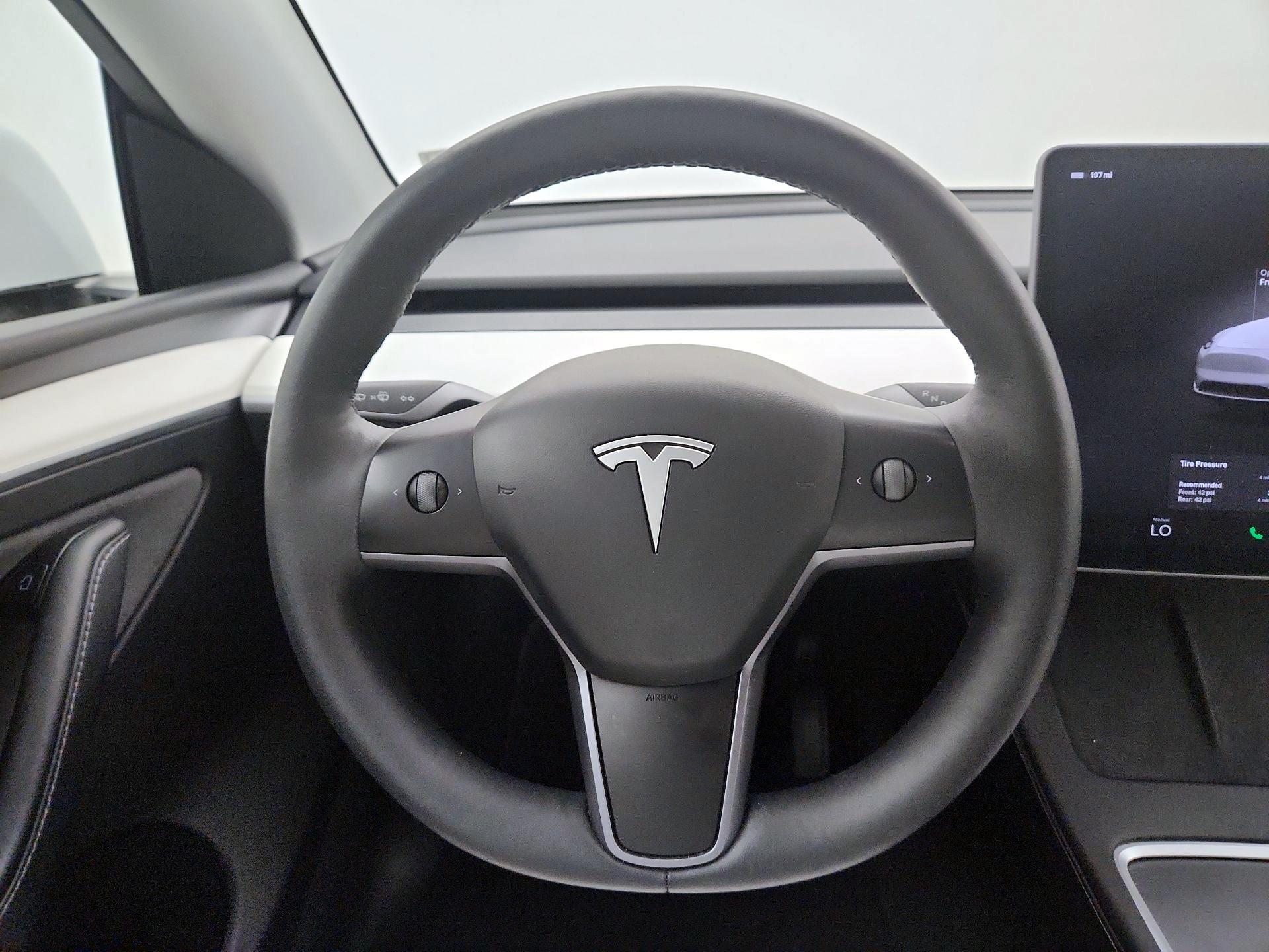 Thumbnail: 2025 Tesla Model Y - 10