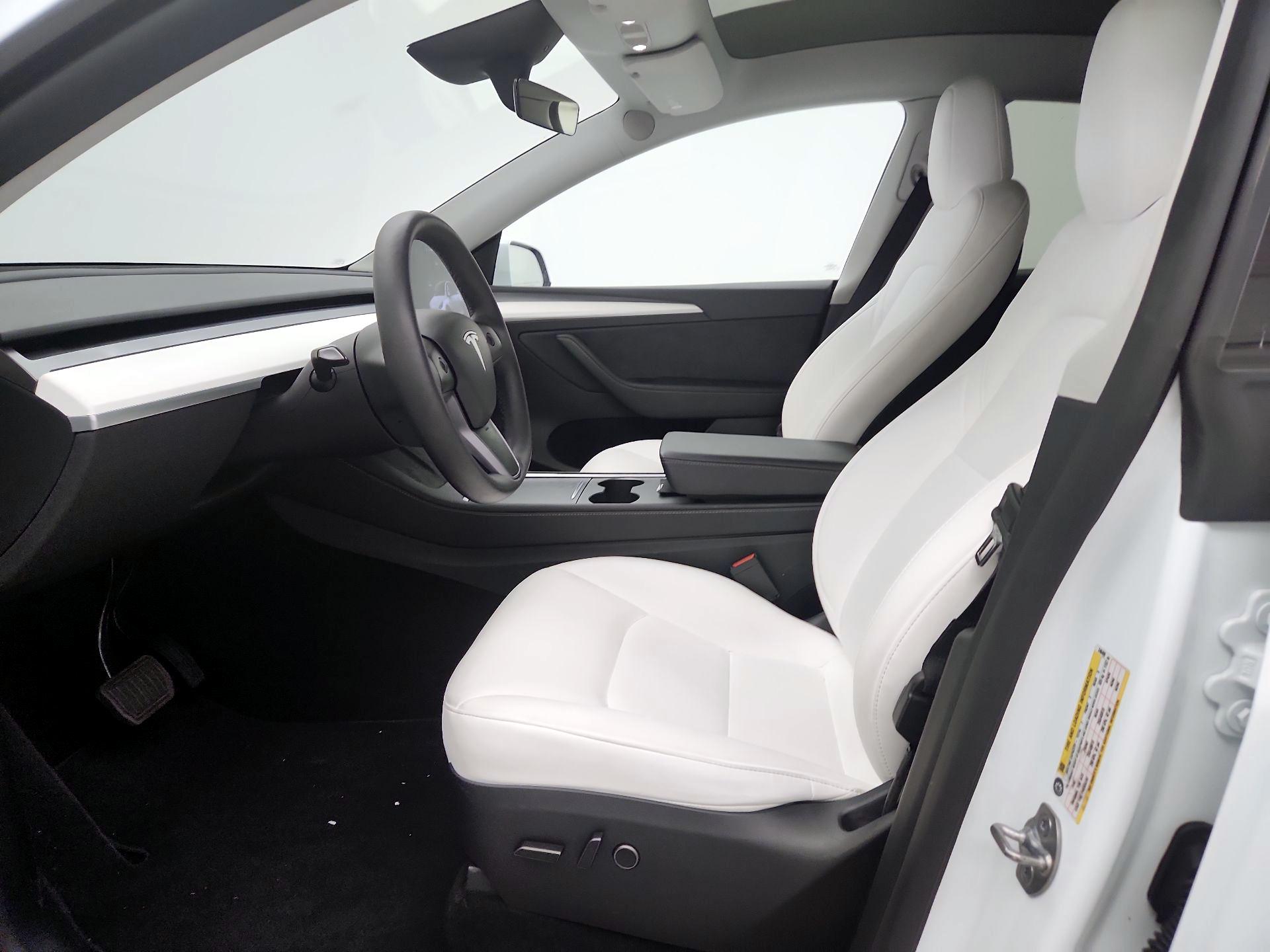 Thumbnail: 2025 Tesla Model Y - 11