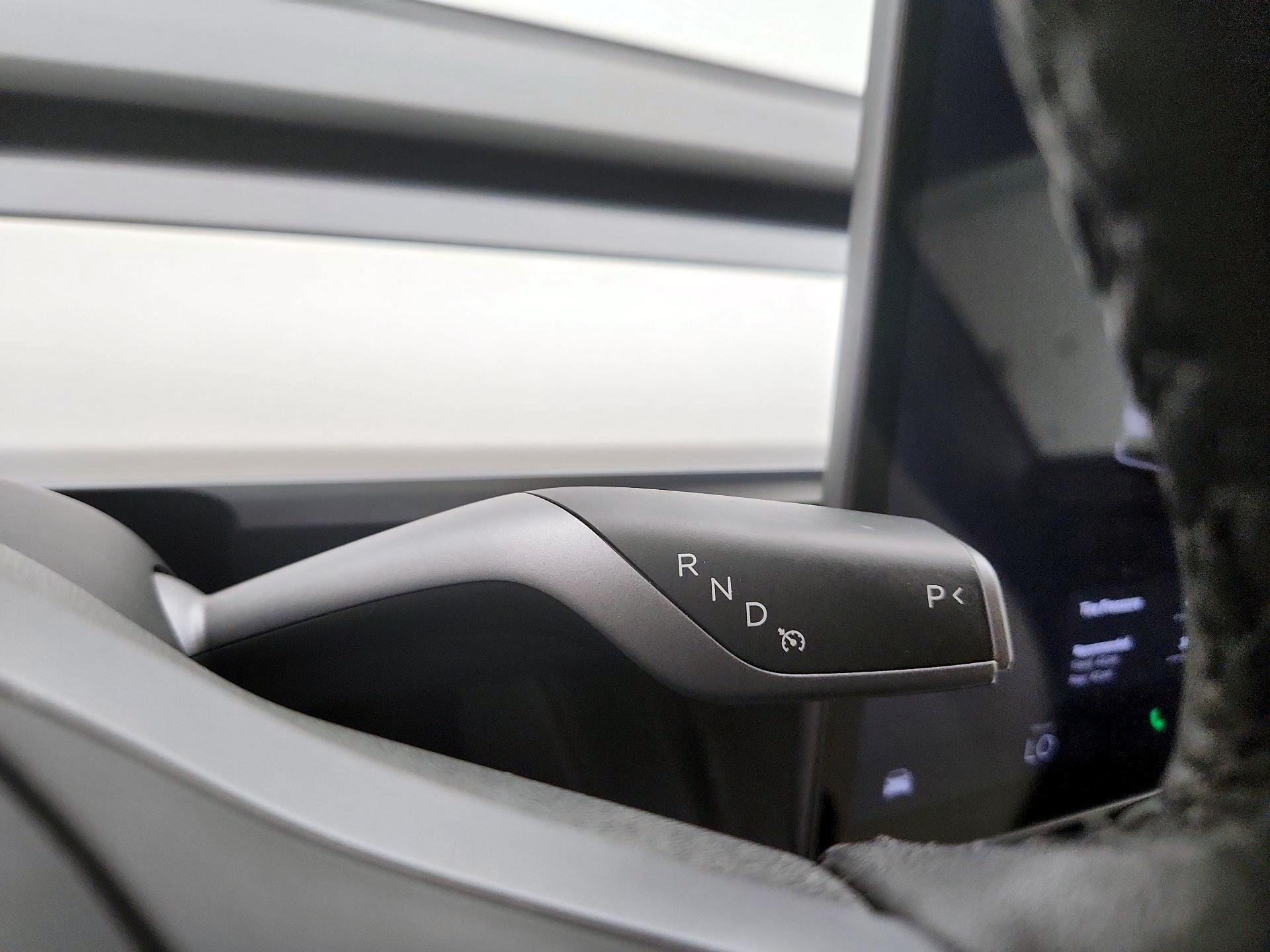 Thumbnail: 2025 Tesla Model Y - 17