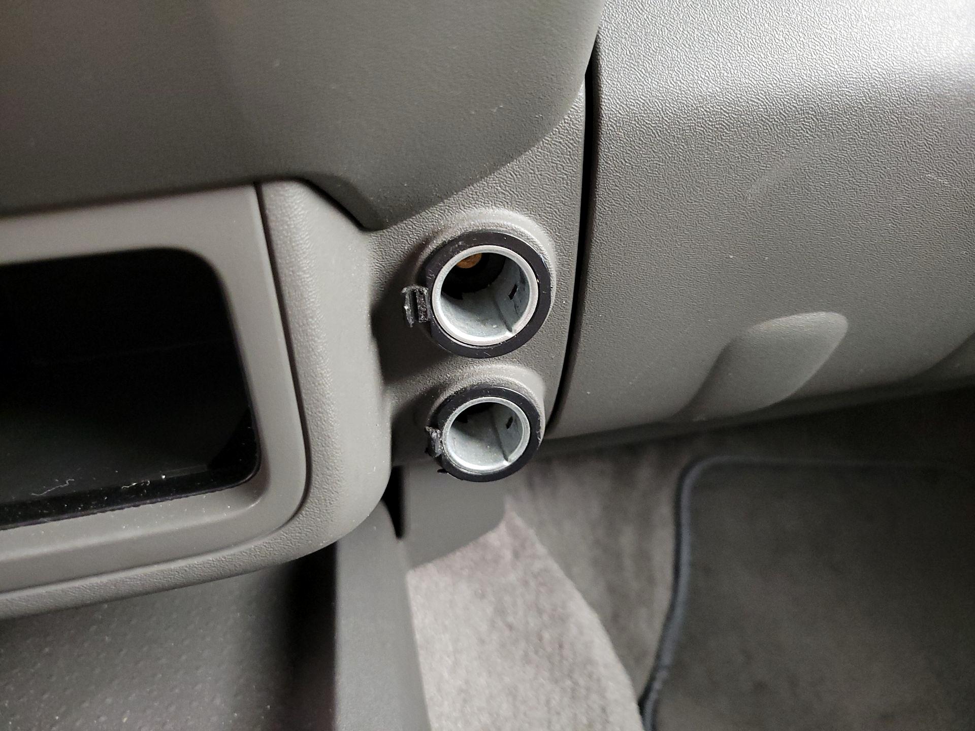Thumbnail: 2016 Nissan Frontier - 17