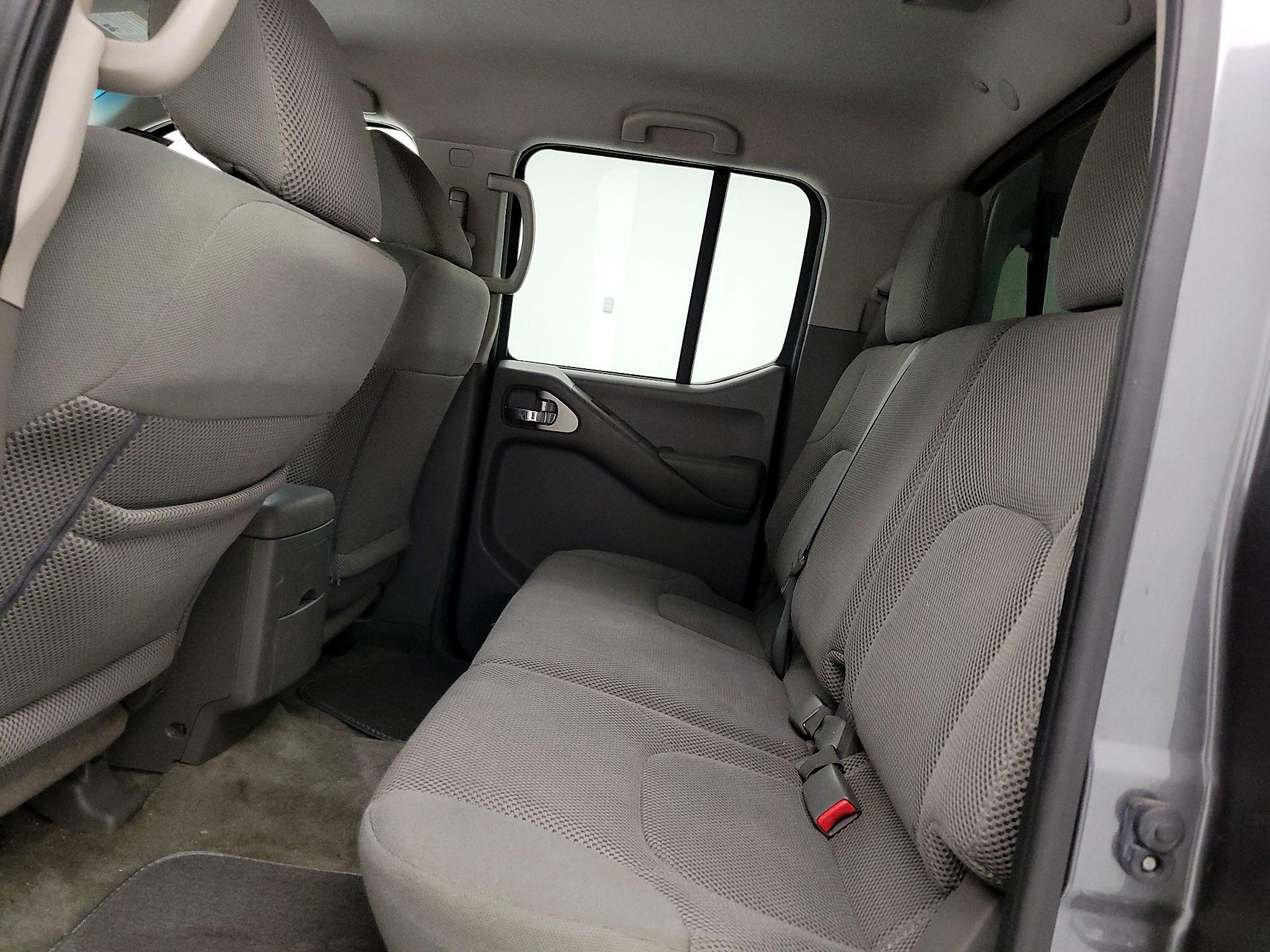 Thumbnail: 2016 Nissan Frontier - 18