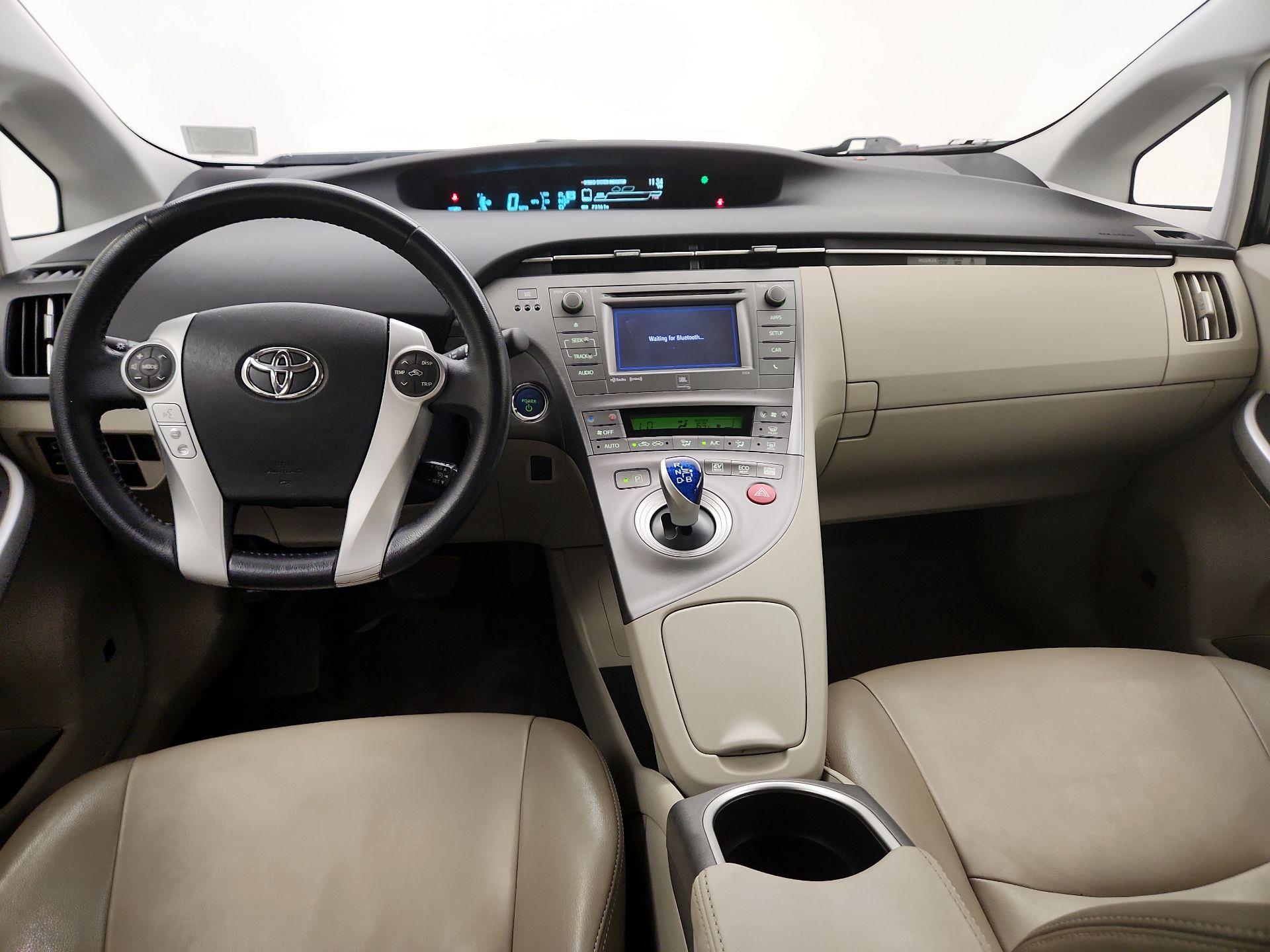 Thumbnail: 2014 Toyota Prius - 9