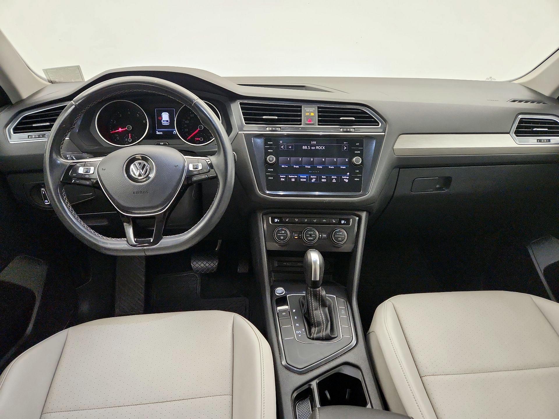Thumbnail: 2021 Volkswagen Tiguan - 9