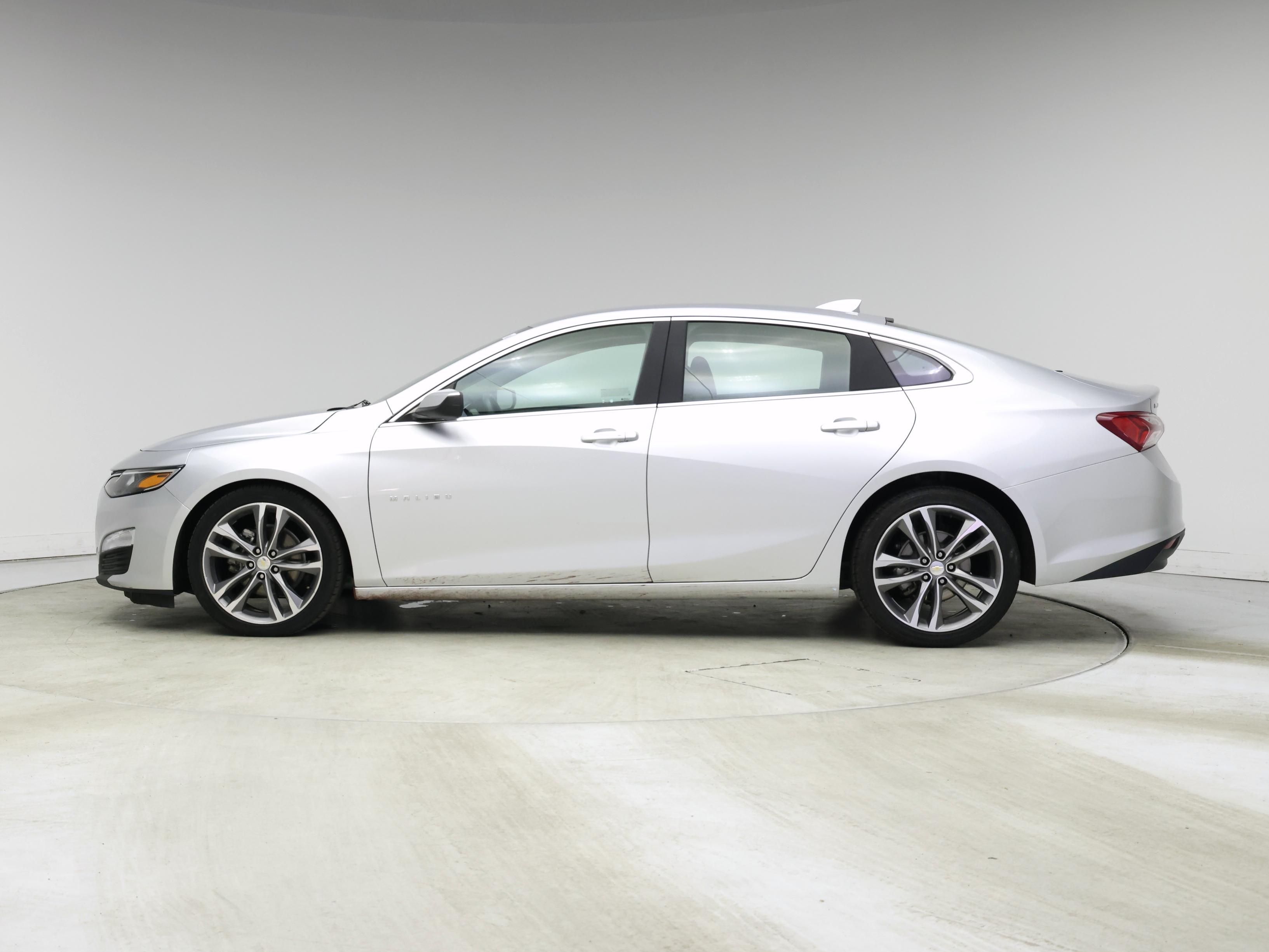 Thumbnail: 2022 Chevrolet Malibu - 3
