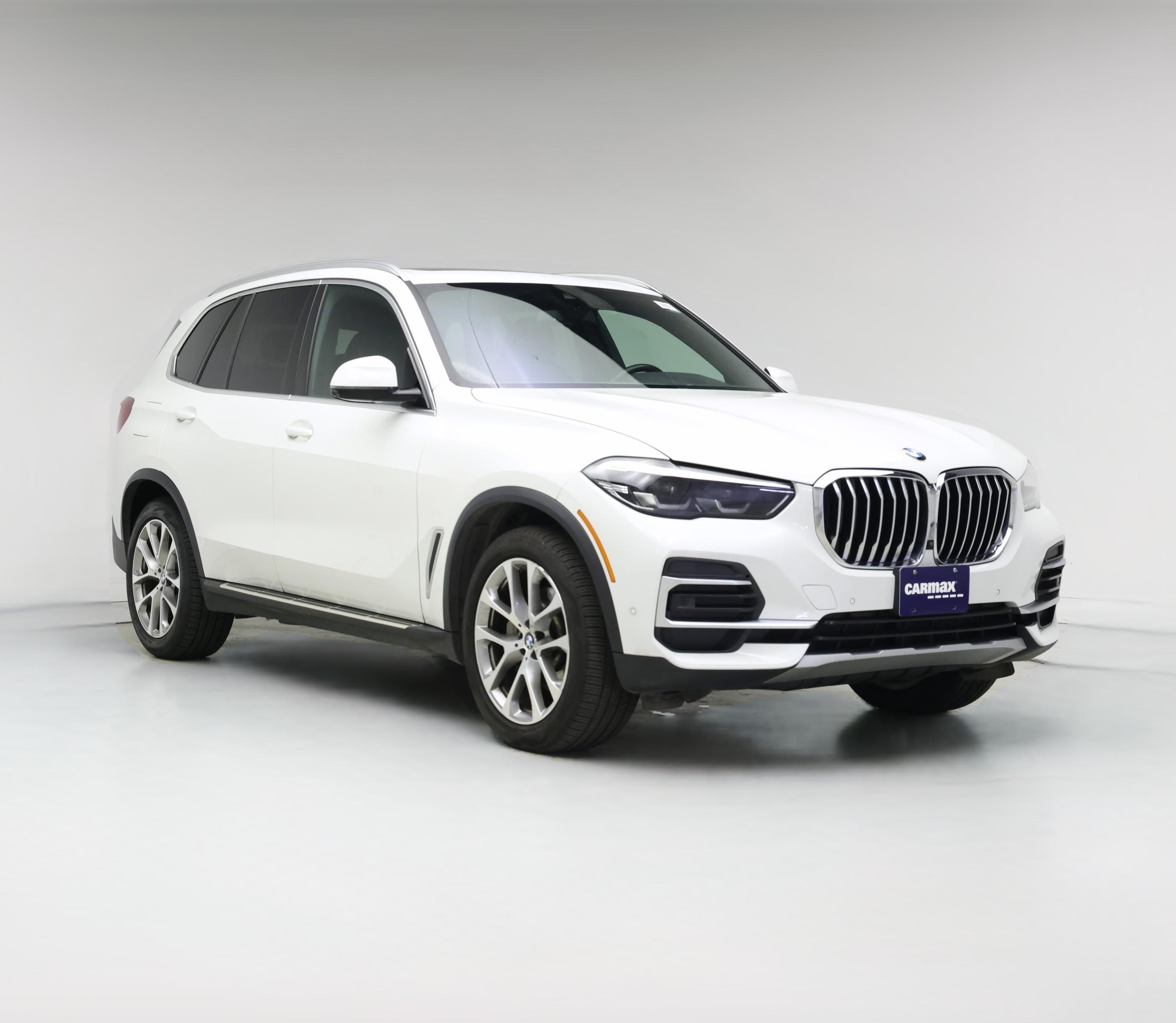 Thumbnail: 2023 BMW X5 - 1