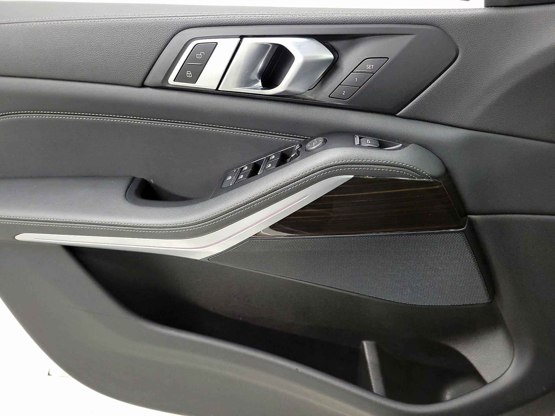 Thumbnail: 2023 BMW X5 - 12