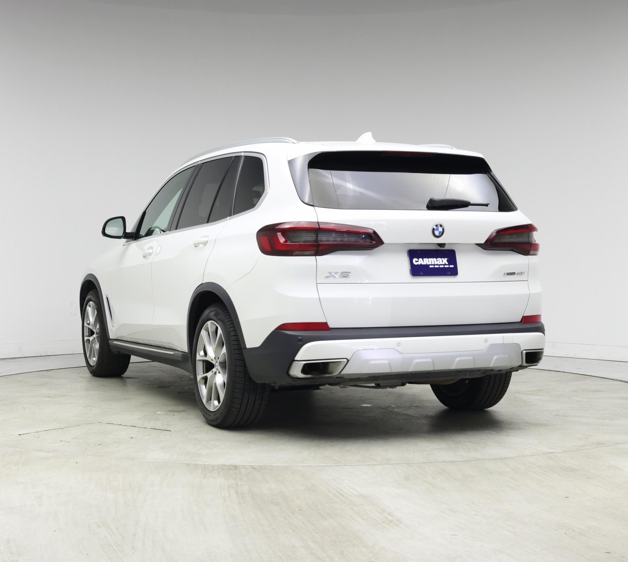 Thumbnail: 2023 BMW X5 - 2