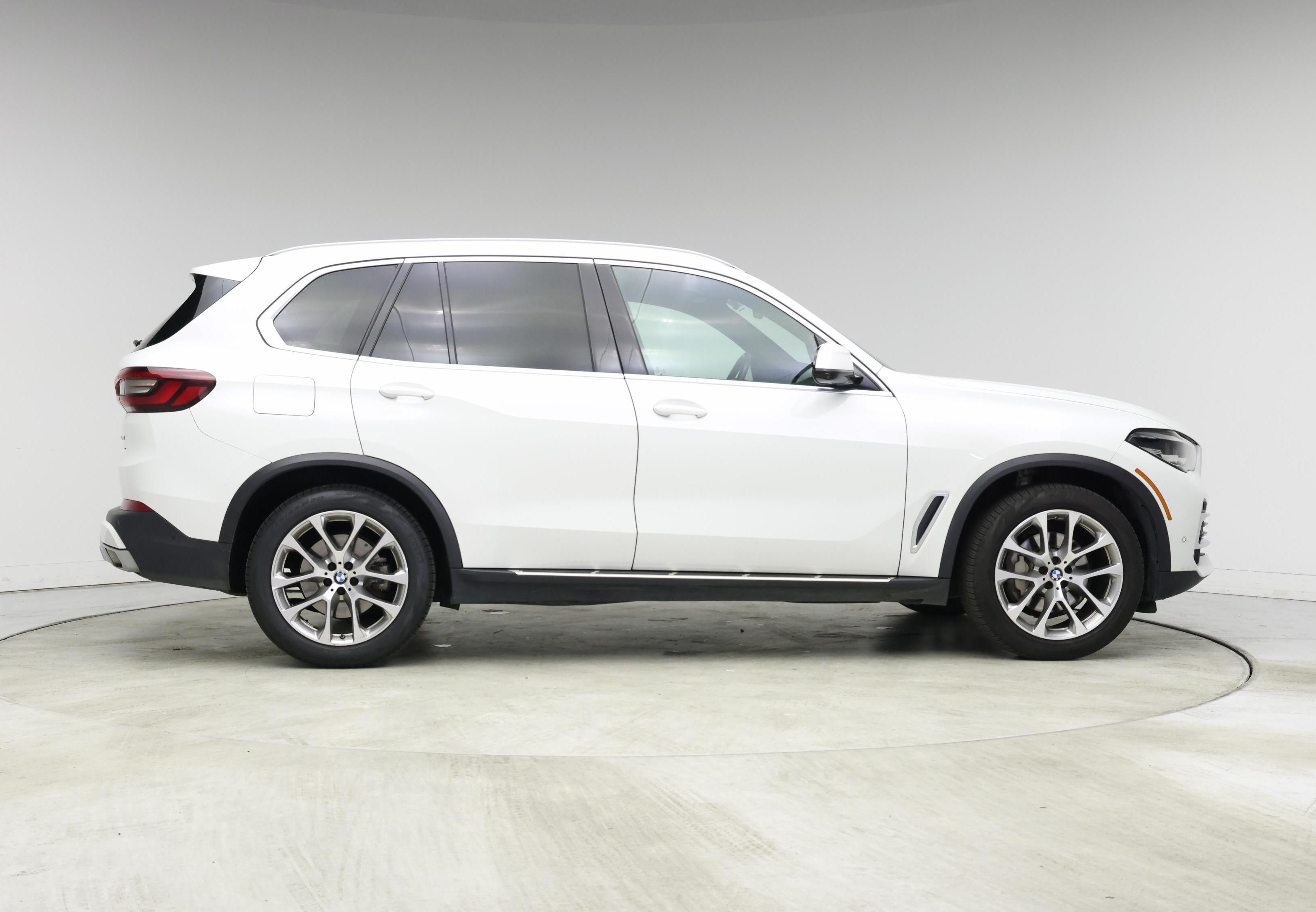 Thumbnail: 2023 BMW X5 - 7