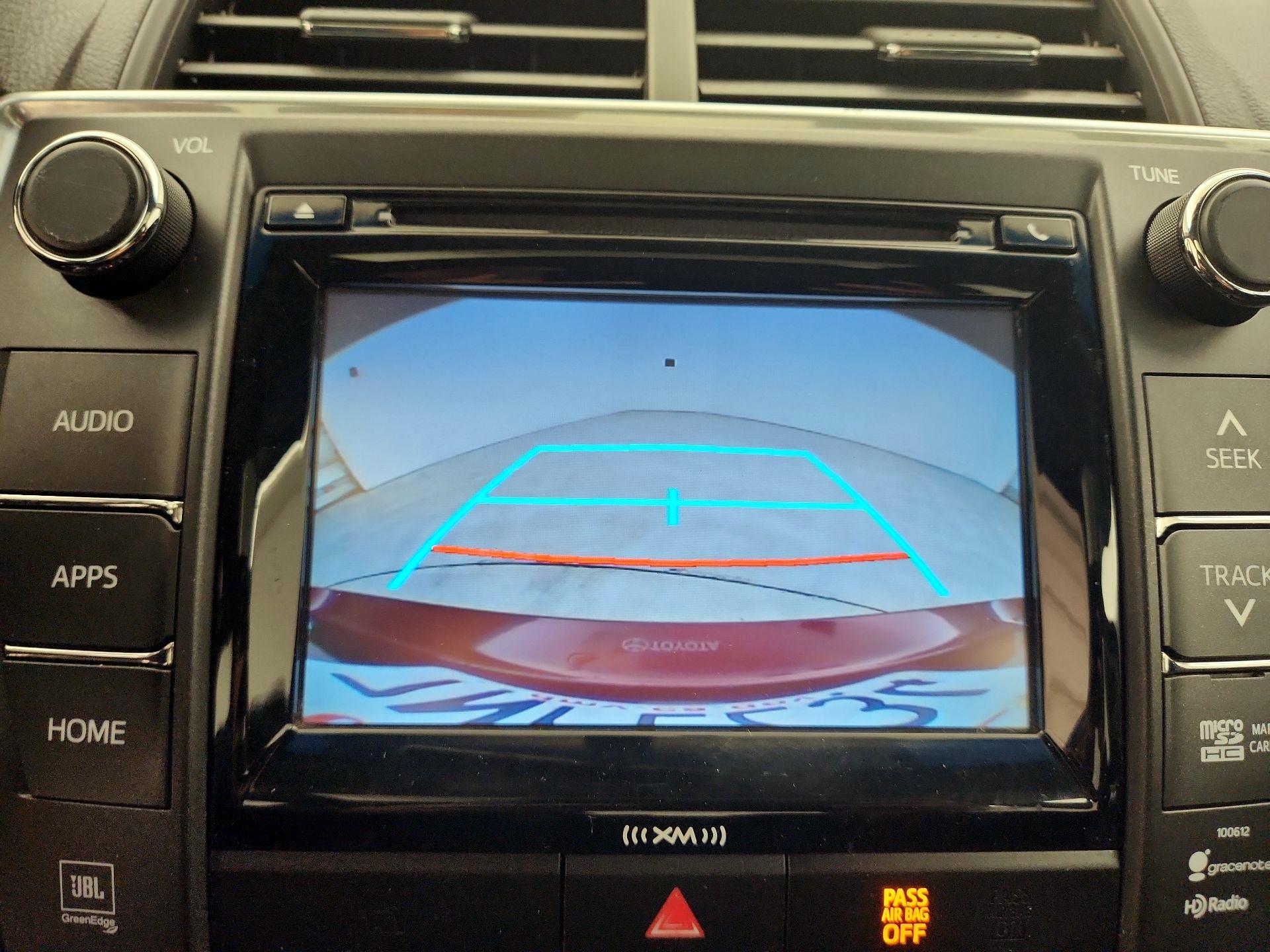 Thumbnail: 2016 Toyota Camry - 14