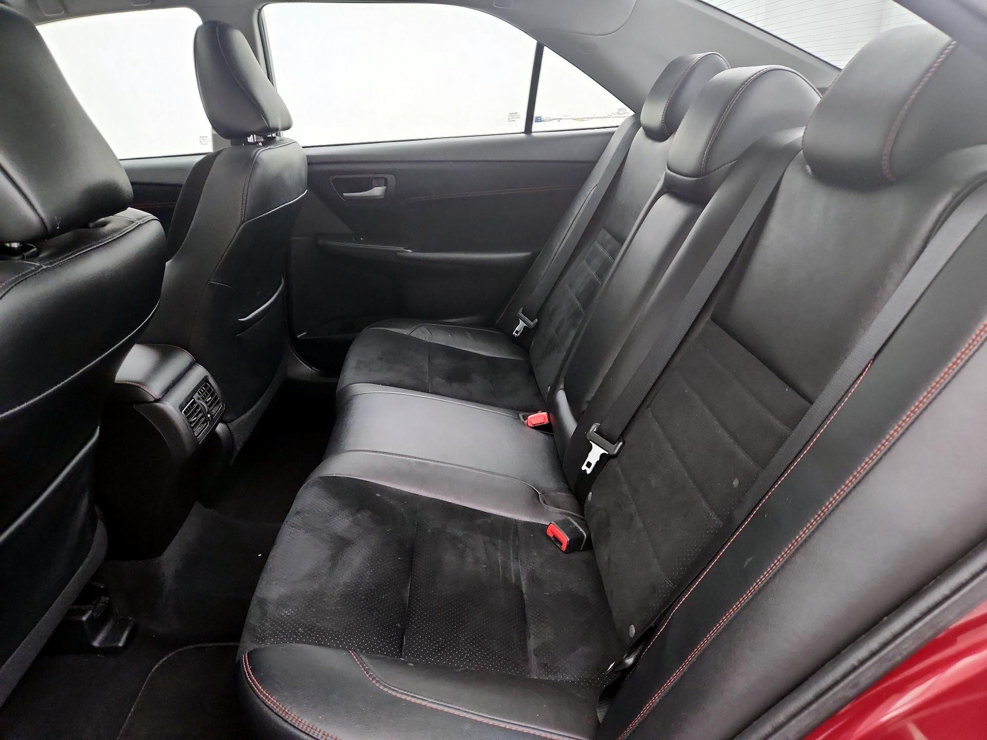 Thumbnail: 2016 Toyota Camry - 20