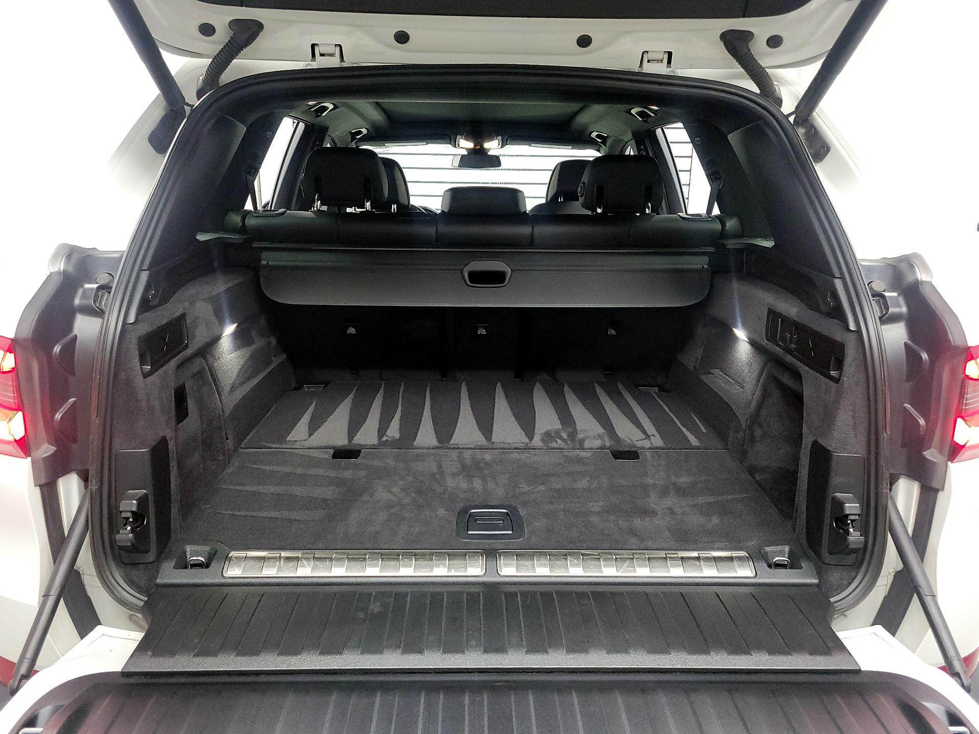 Thumbnail: 2023 BMW X5 - 19