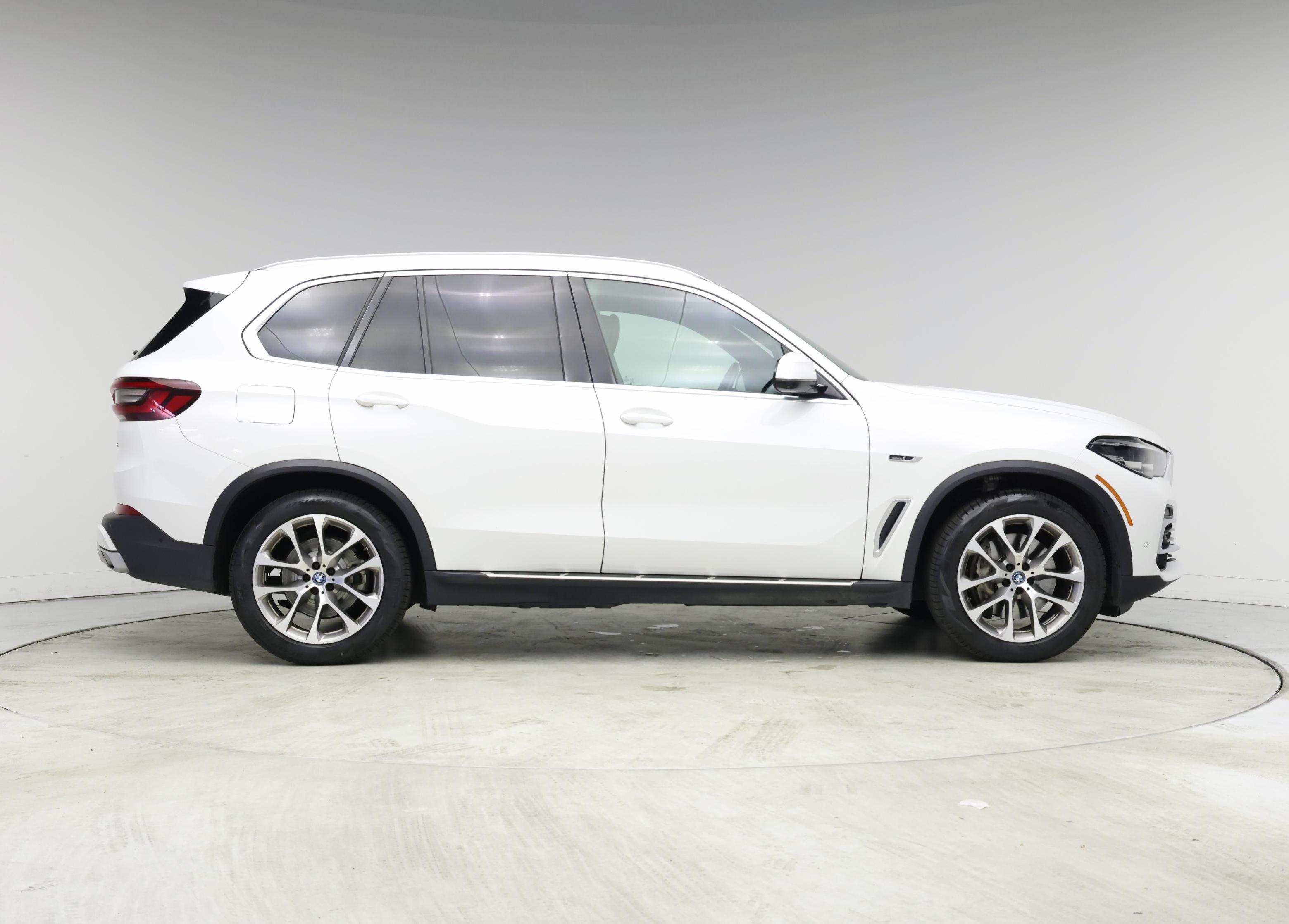 Thumbnail: 2023 BMW X5 - 7