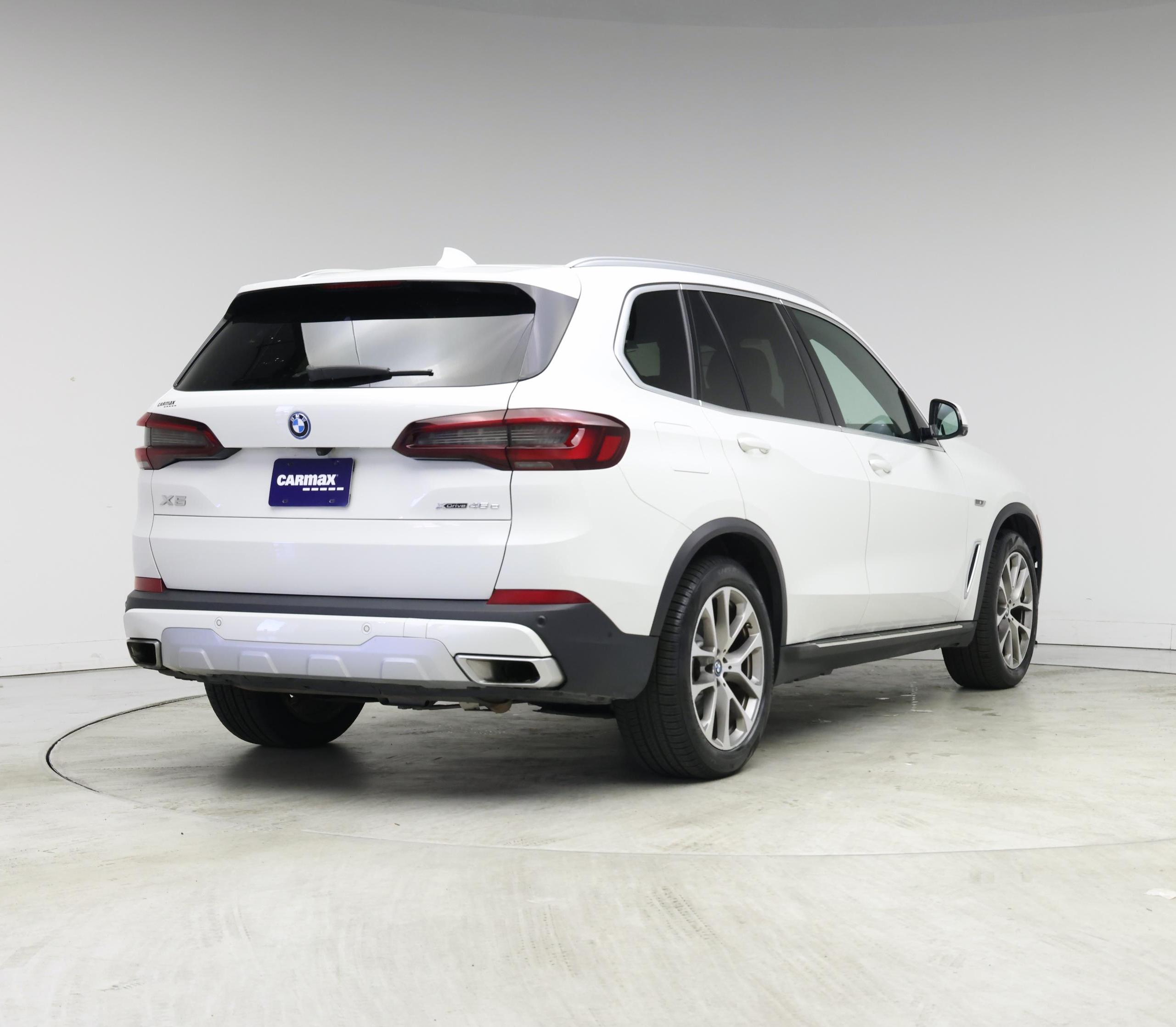 Thumbnail: 2023 BMW X5 - 8