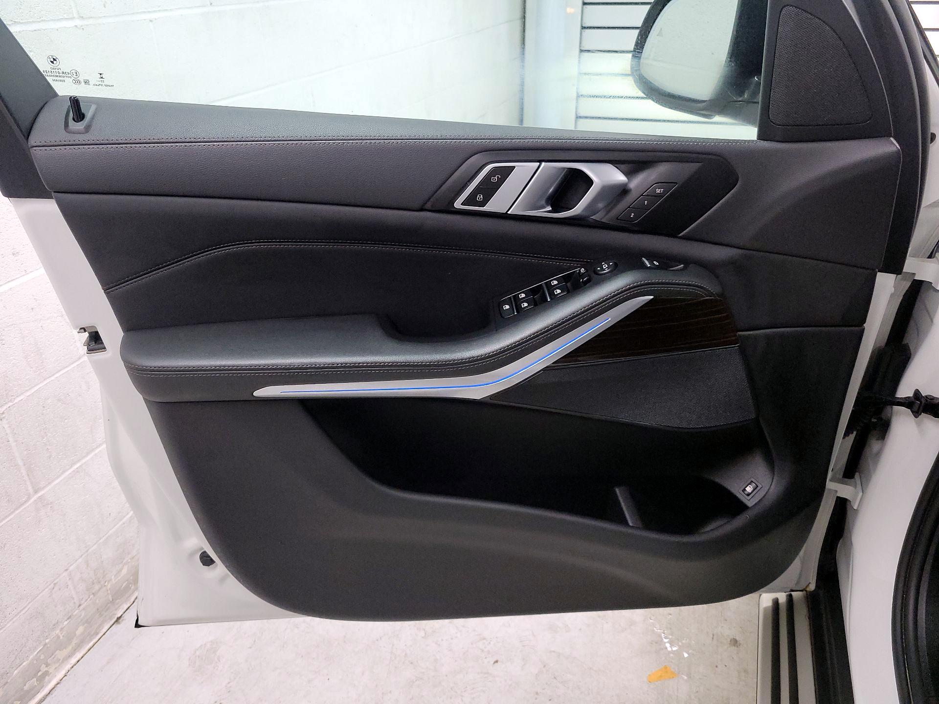 Thumbnail: 2023 BMW X5 - 12