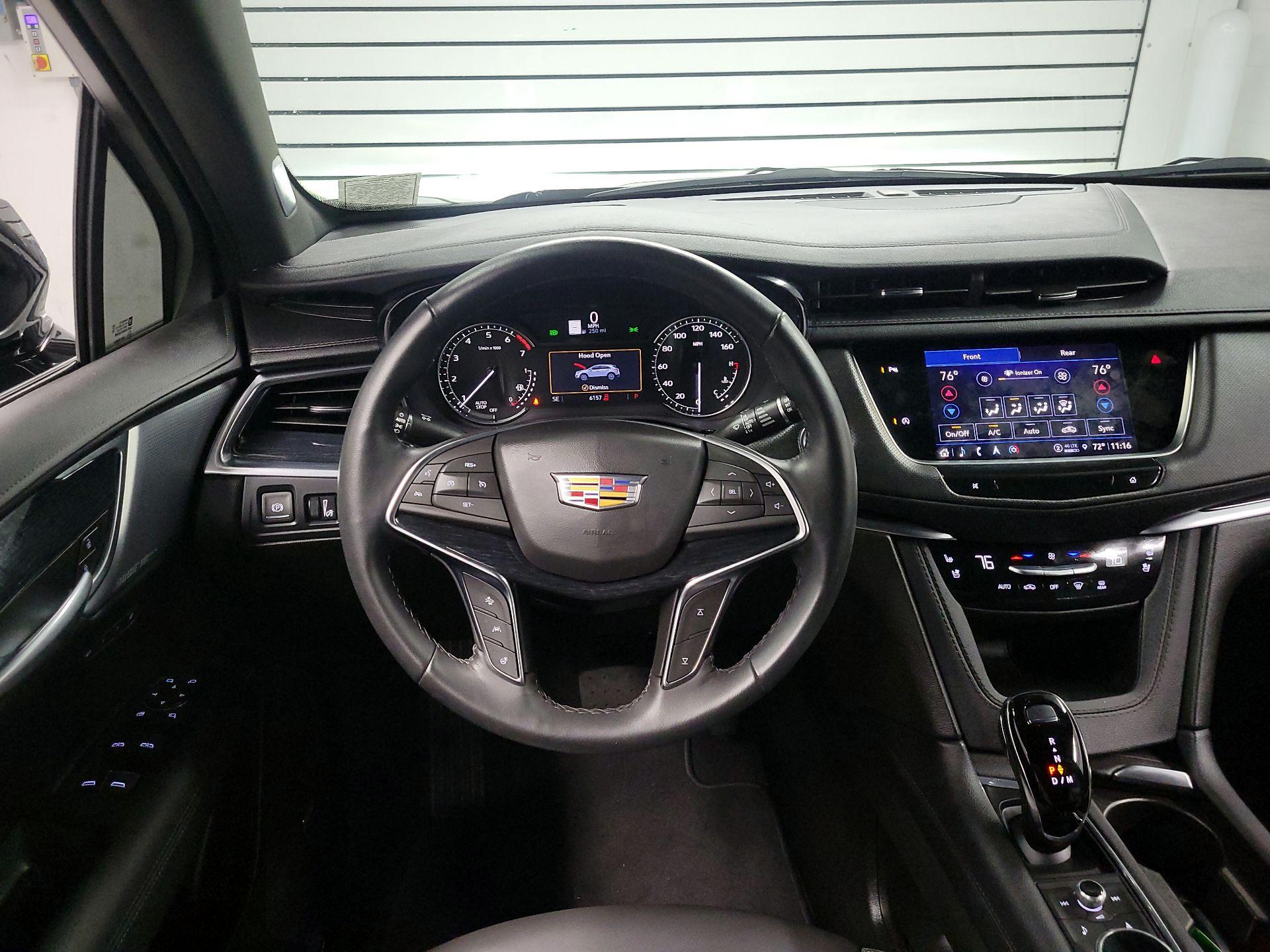 Thumbnail: 2024 Cadillac XT5 - 10