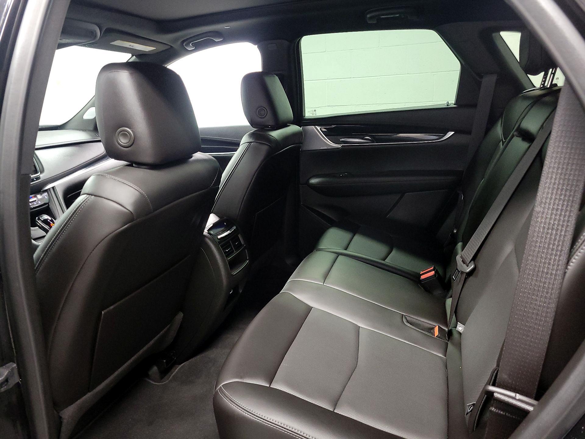 Thumbnail: 2024 Cadillac XT5 - 18