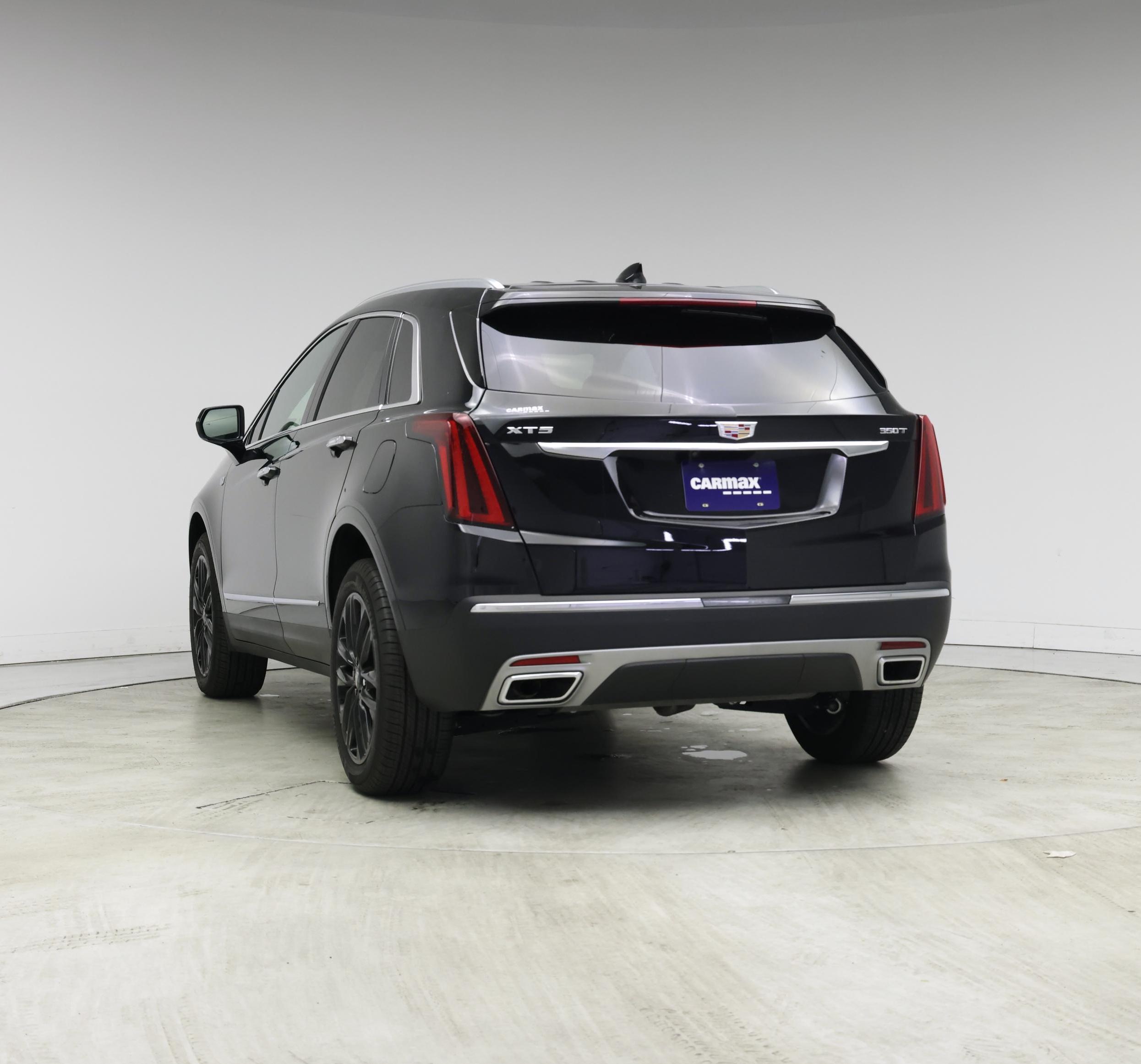 Thumbnail: 2024 Cadillac XT5 - 2