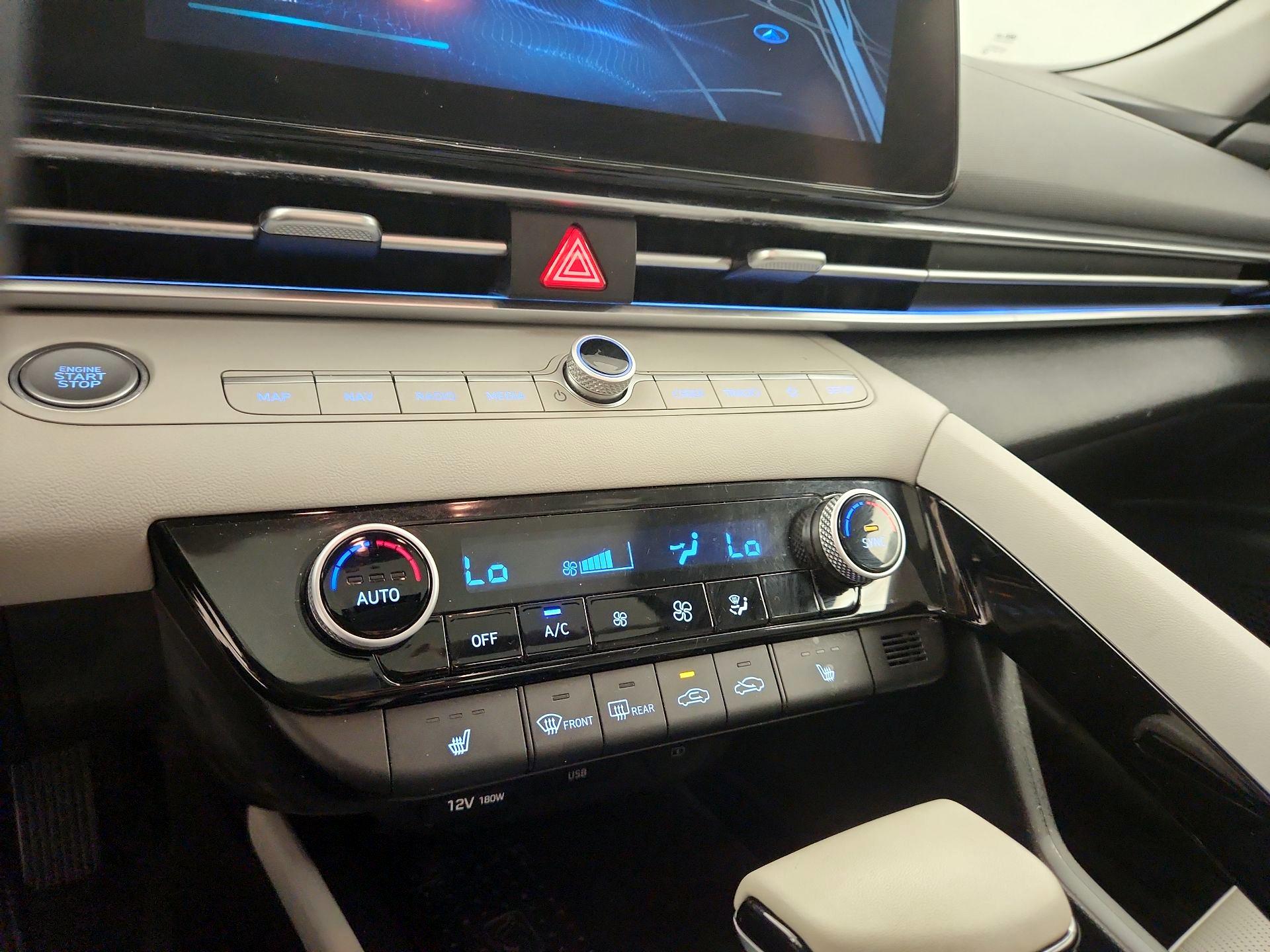 Thumbnail: 2021 Hyundai Elantra - 17