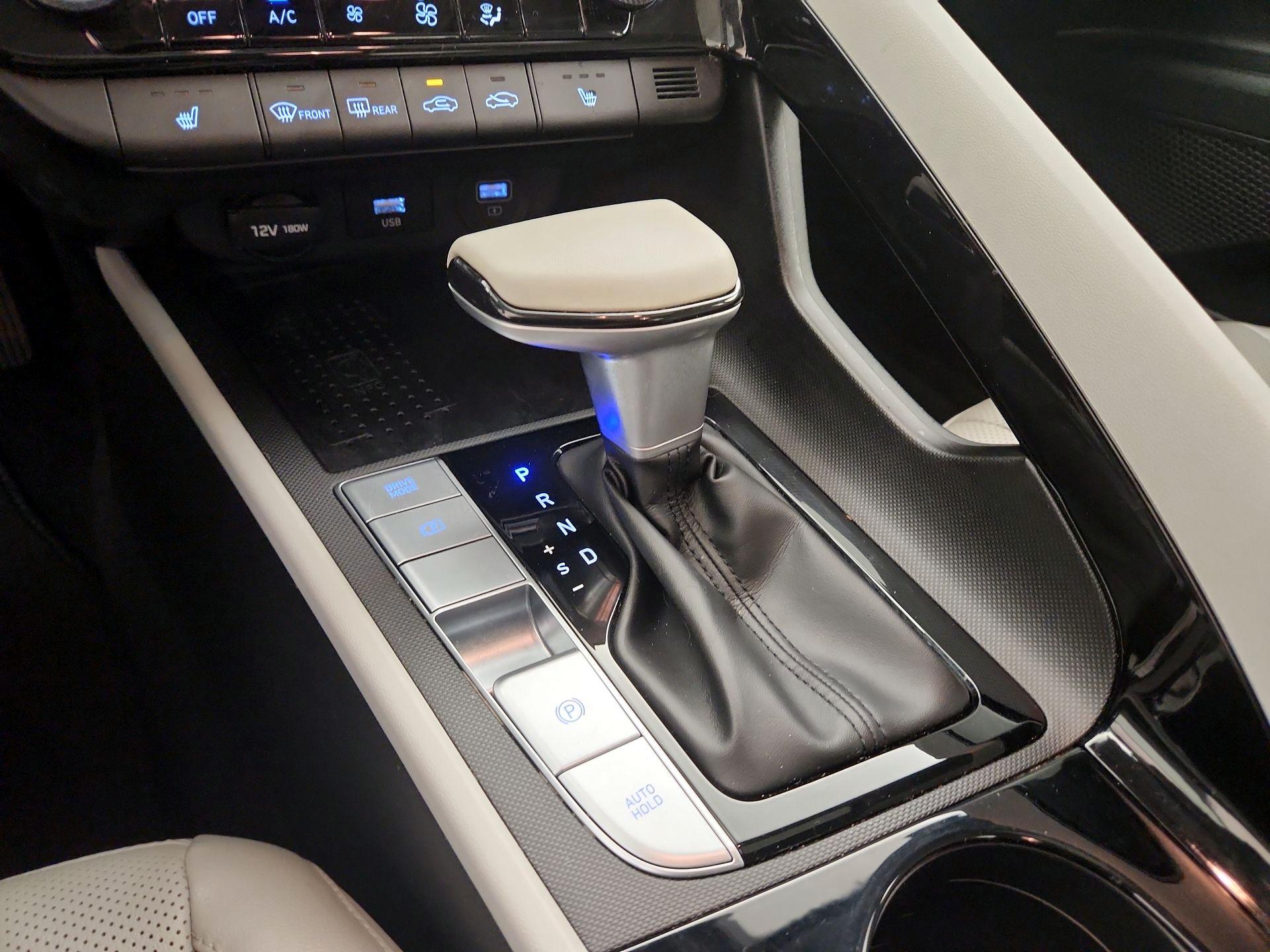 Thumbnail: 2021 Hyundai Elantra - 18
