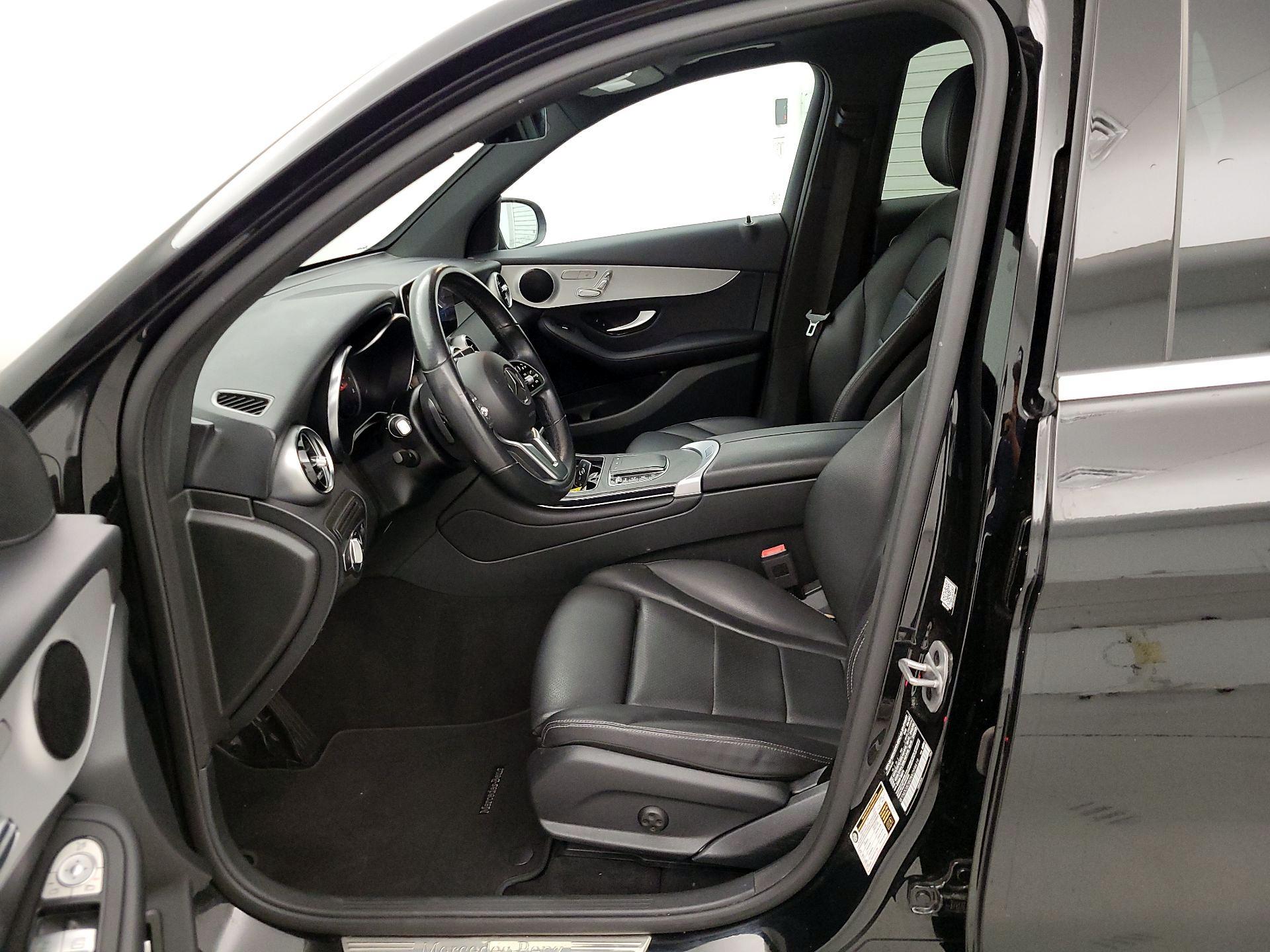 Thumbnail: 2022 Mercedes-Benz GLC - 11